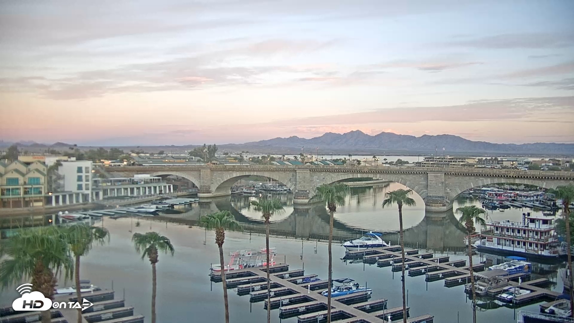 Snapshot of Lake Havasu London Bridge Live Webcam taken Sep 8, 2026, 6:17am MST