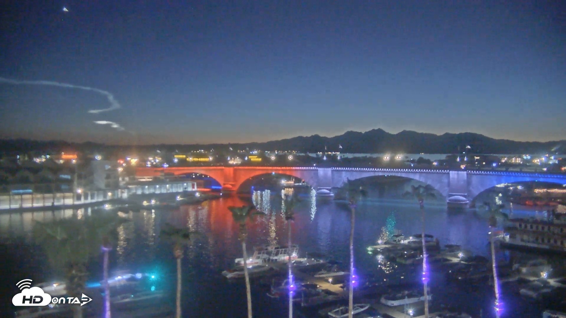 Snapshot of Lake Havasu London Bridge Live Webcam taken Jul 31, 2026, 8:32pm MST