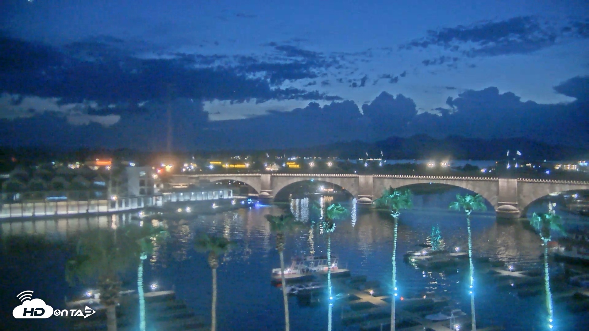 Snapshot of Lake Havasu London Bridge Live Webcam taken Aug 10, 2026, 8:11pm MST