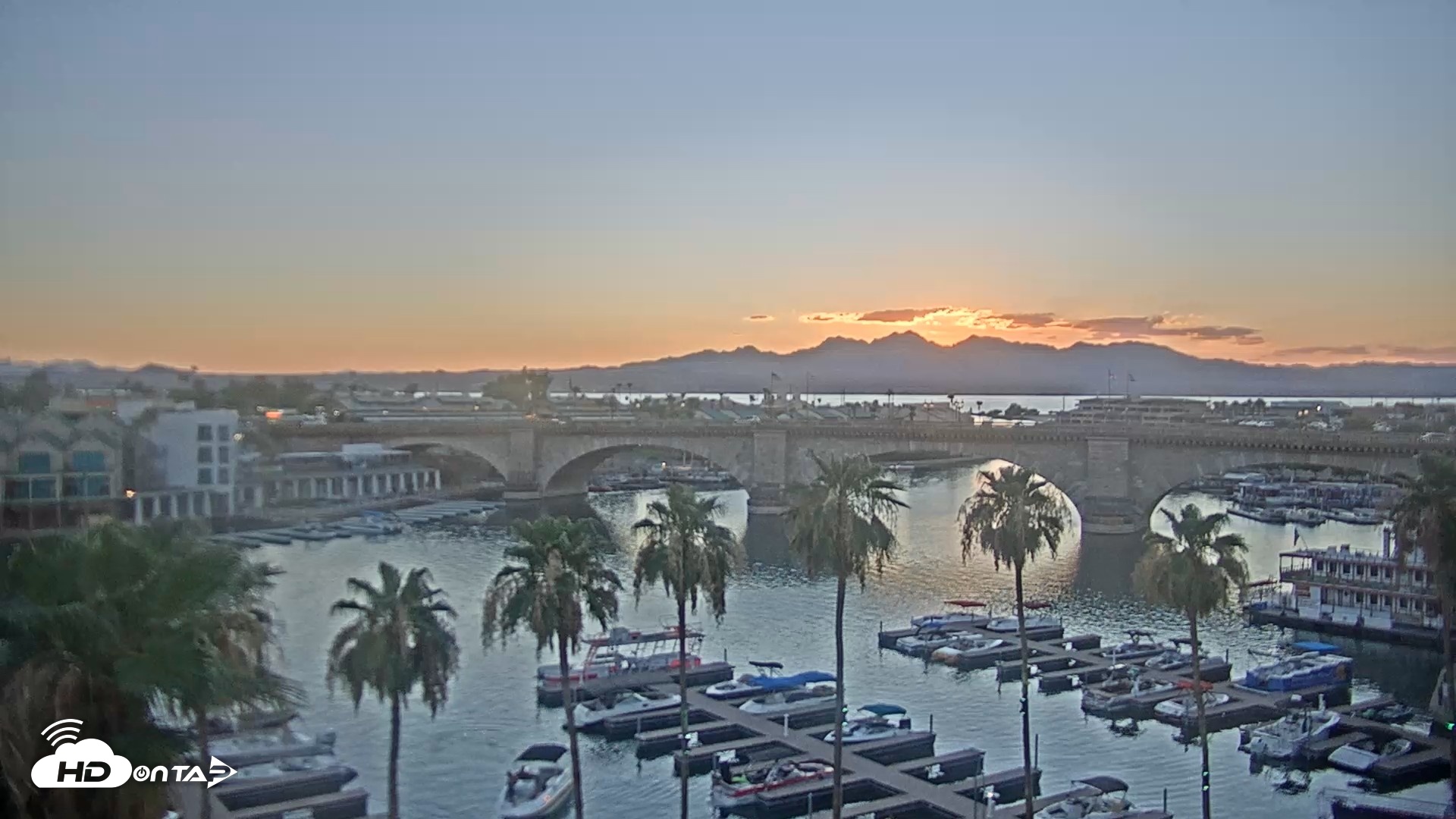 Snapshot of Lake Havasu London Bridge Live Webcam taken Jun 24, 2026, 7:51pm MST
