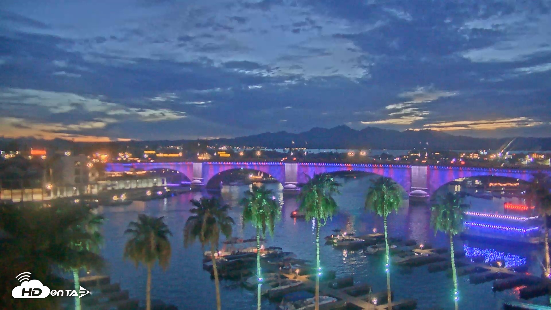 Snapshot of Lake Havasu London Bridge Live Webcam taken Jul 4, 2026, 8:27pm MST