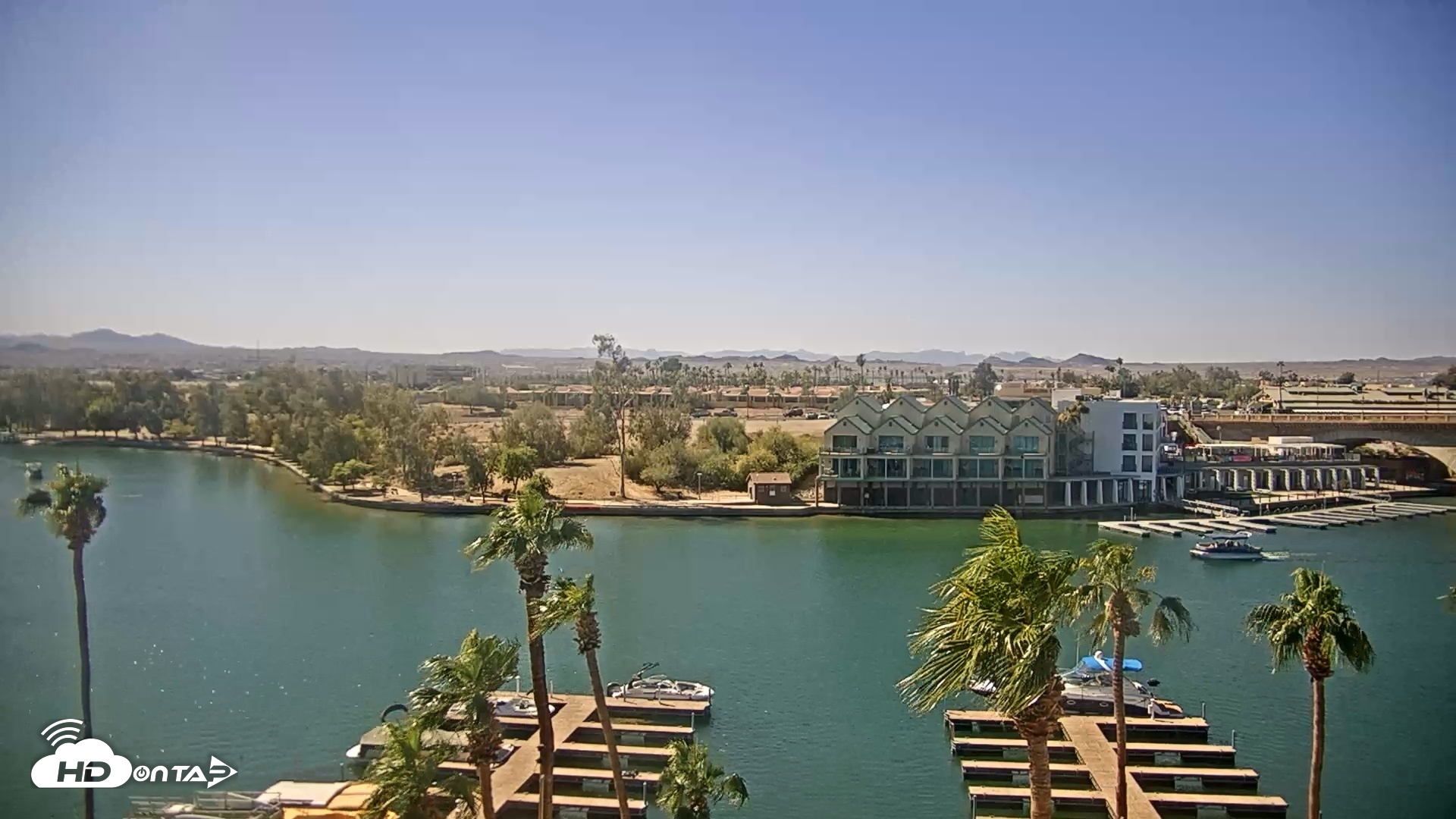 Snapshot of Lake Havasu London Bridge Live Webcam taken Oct 16, 2026, 1:12pm MST