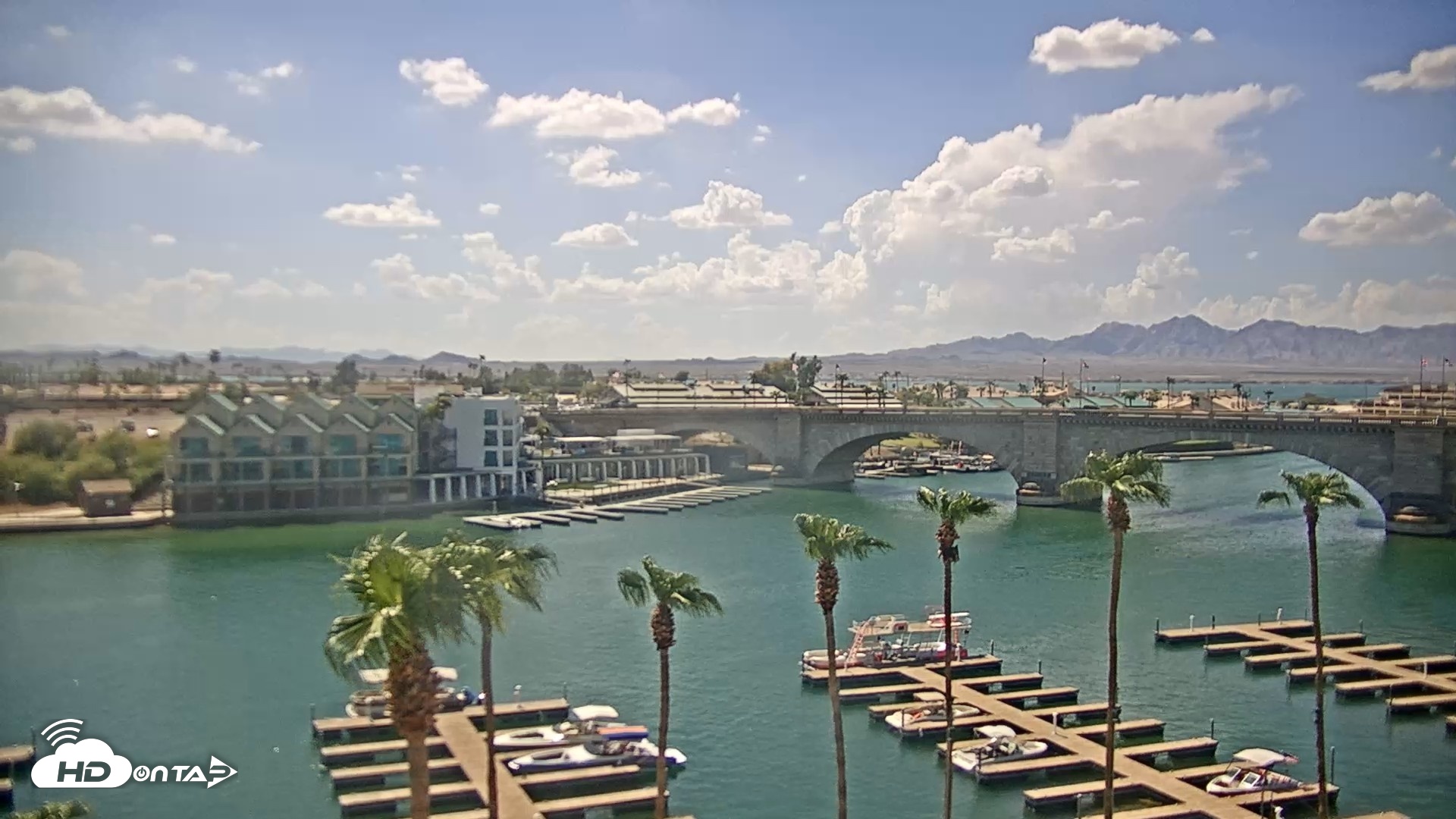 Snapshot of Lake Havasu London Bridge Live Webcam taken Aug 14, 2026, 2:59pm MST