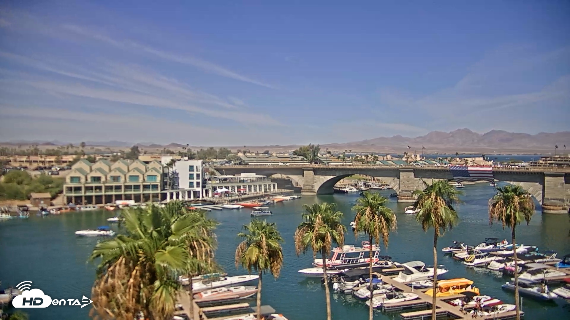 Snapshot of Lake Havasu London Bridge Live Webcam taken Jul 4, 2026, 10:21am MST