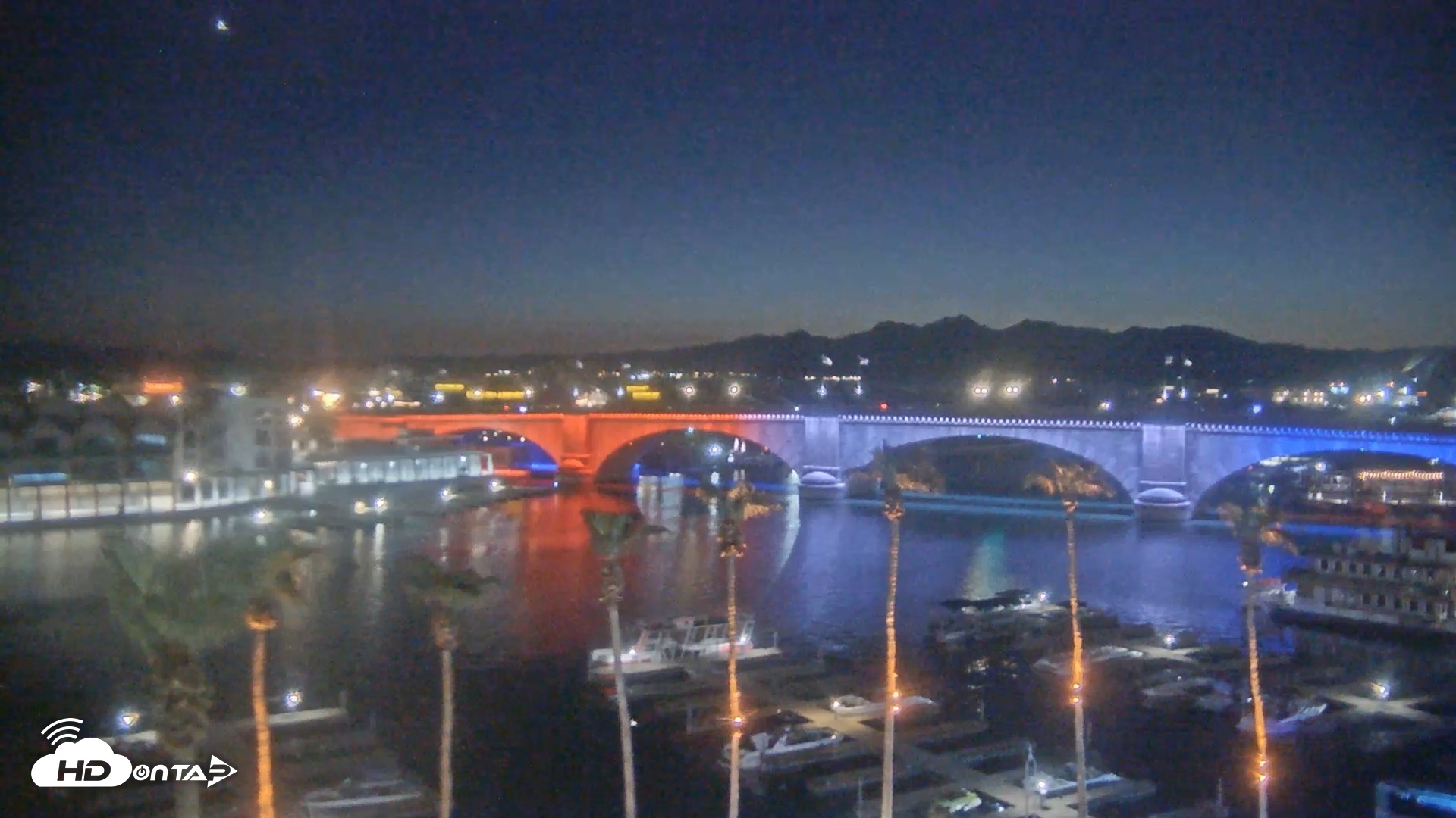 Snapshot of Lake Havasu London Bridge Live Webcam taken Jul 27, 2026, 8:40pm MST