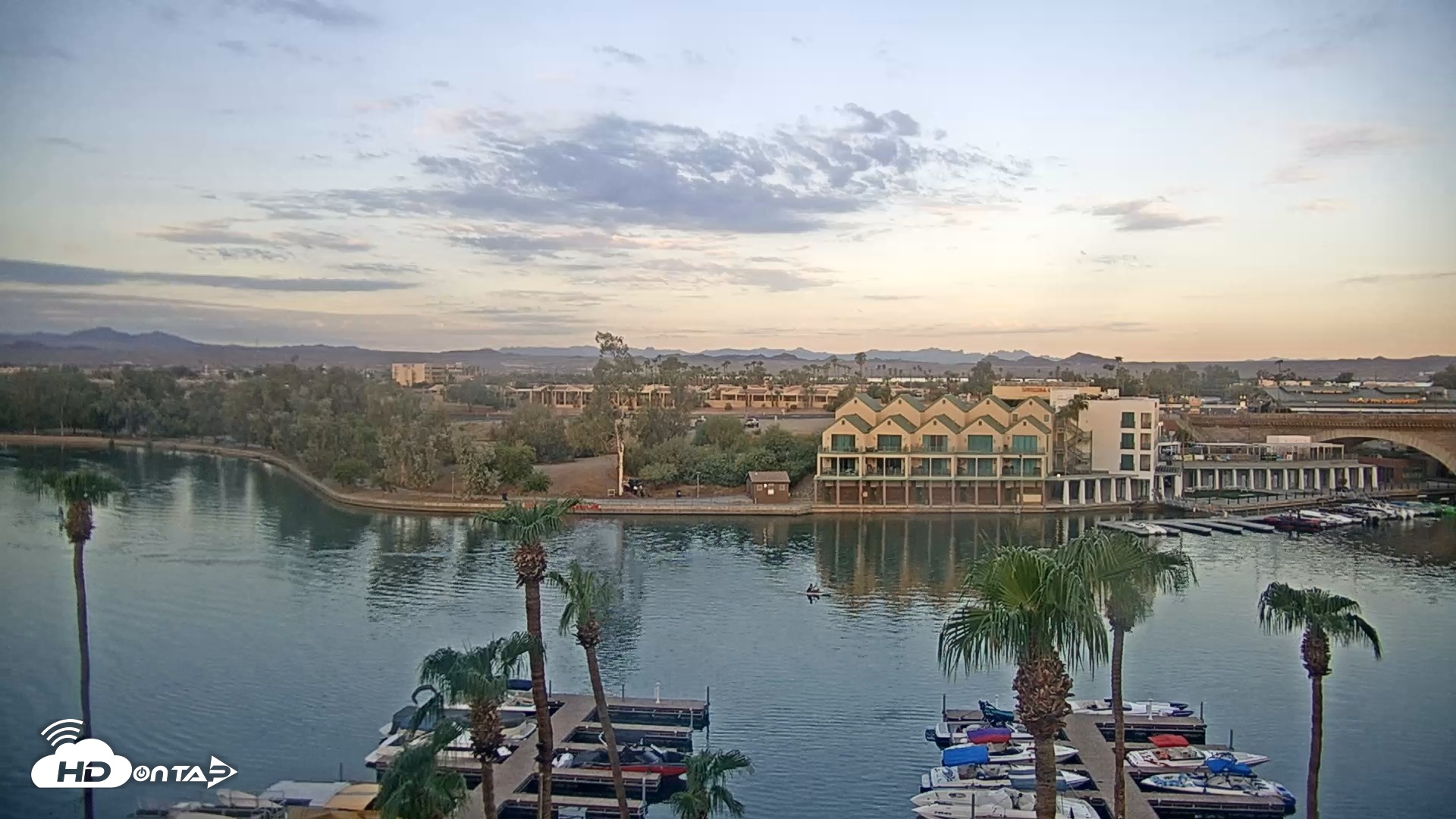 Snapshot of Lake Havasu London Bridge Live Webcam taken Aug 16, 2026, 6:23am MST