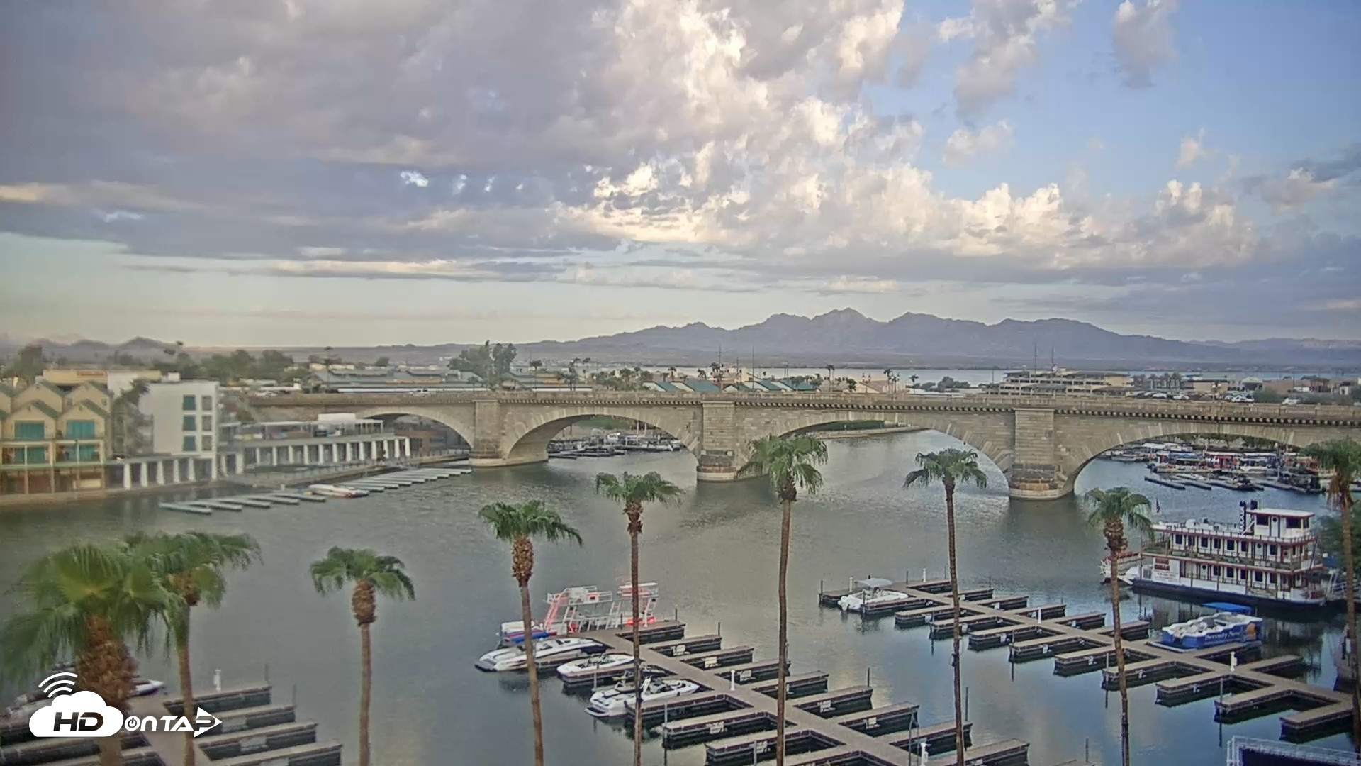 Snapshot of Lake Havasu London Bridge Live Webcam taken Aug 31, 2026, 6:57am MST