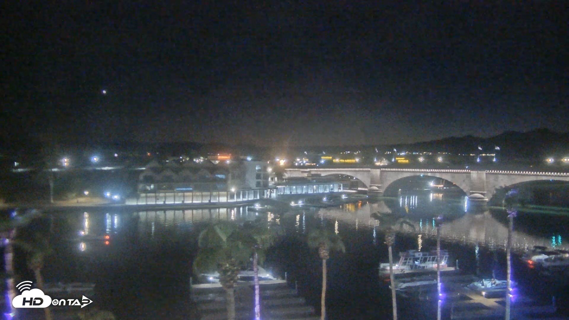 Snapshot of Lake Havasu London Bridge Live Webcam taken Sep 2, 2026, 8:06pm MST