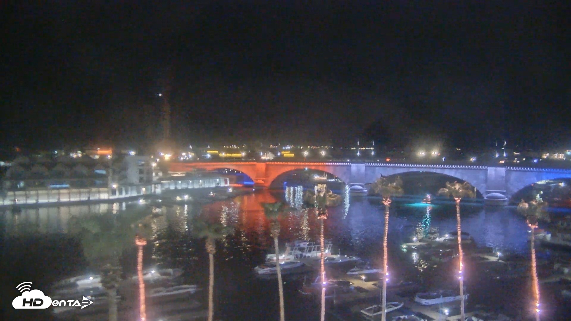 Snapshot of Lake Havasu London Bridge Live Webcam taken Jul 31, 2026, 9:16pm MST