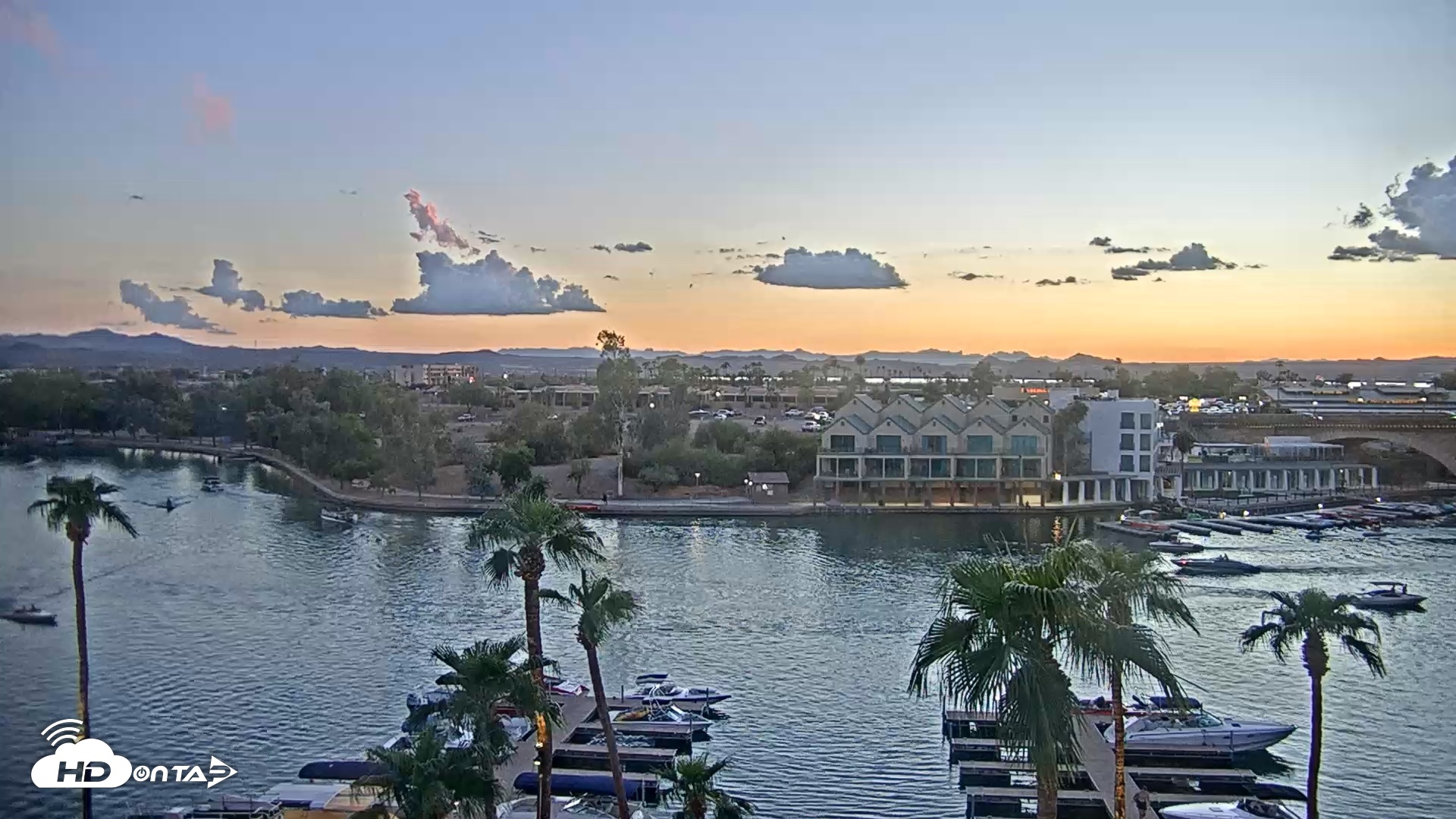 Snapshot of Lake Havasu London Bridge Live Webcam taken Sep 6, 2025, 7:05pm MST