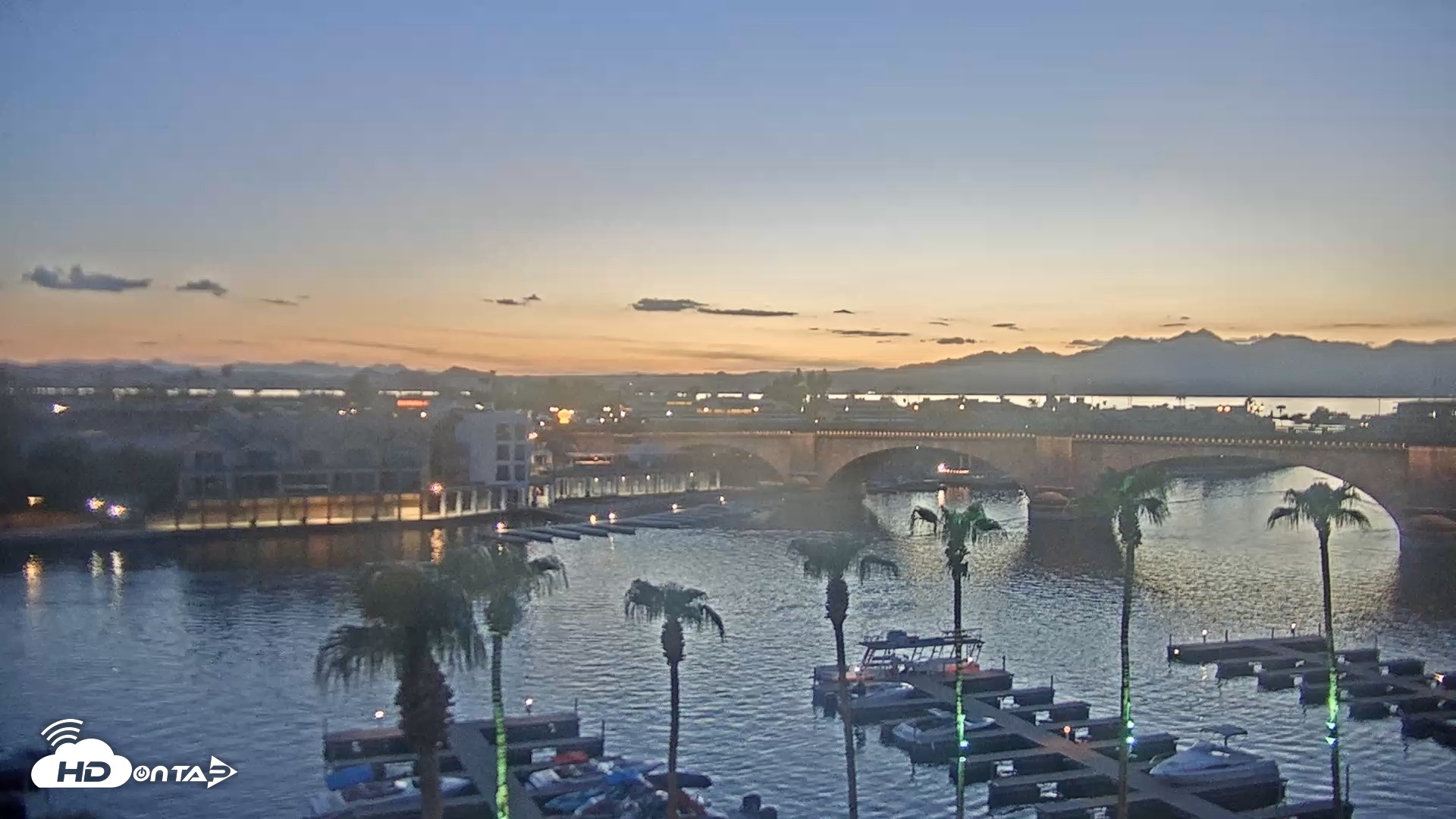 Snapshot of Lake Havasu London Bridge Live Webcam taken Aug 16, 2026, 7:44pm MST