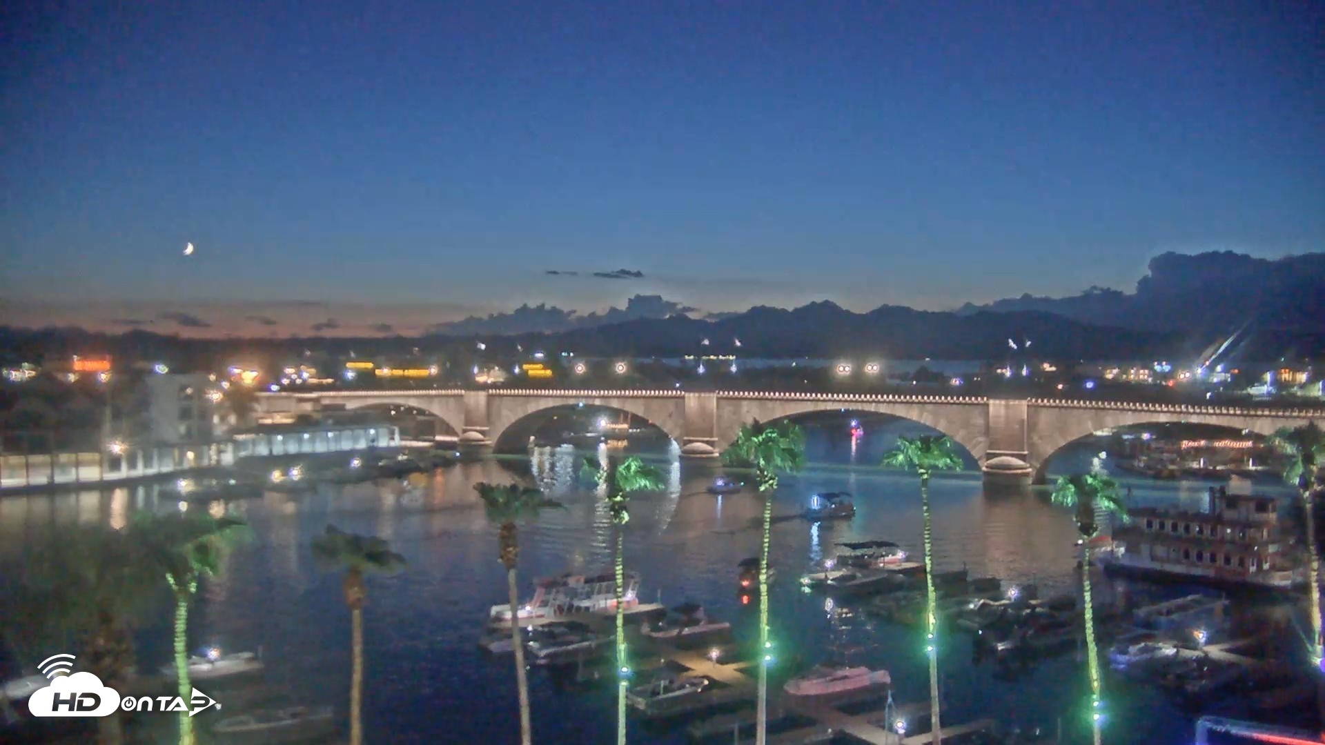 Snapshot of Lake Havasu London Bridge Live Webcam taken Aug 14, 2026, 8:11pm MST