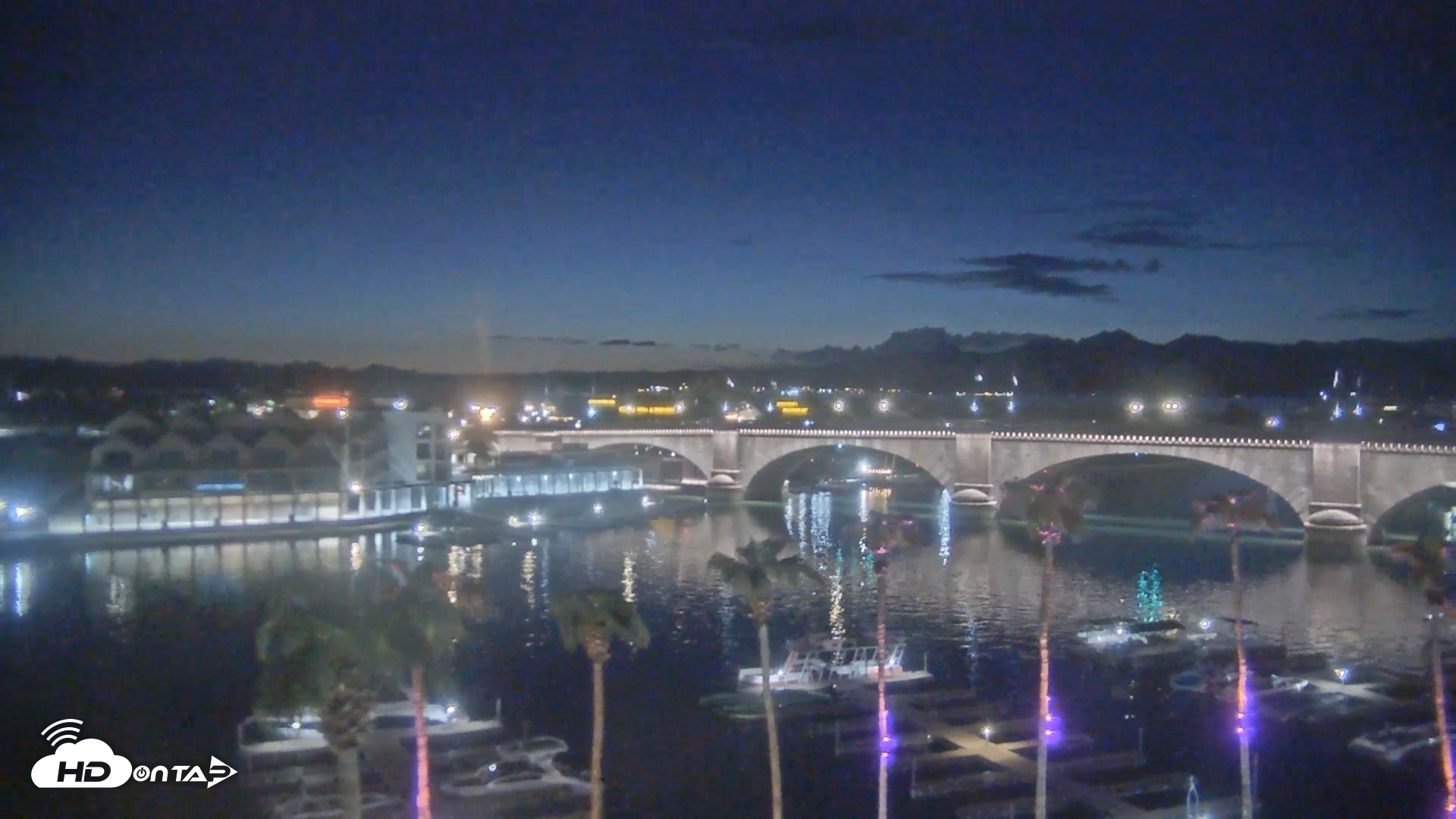Snapshot of Lake Havasu London Bridge Live Webcam taken Sep 21, 2026, 7:26pm MST