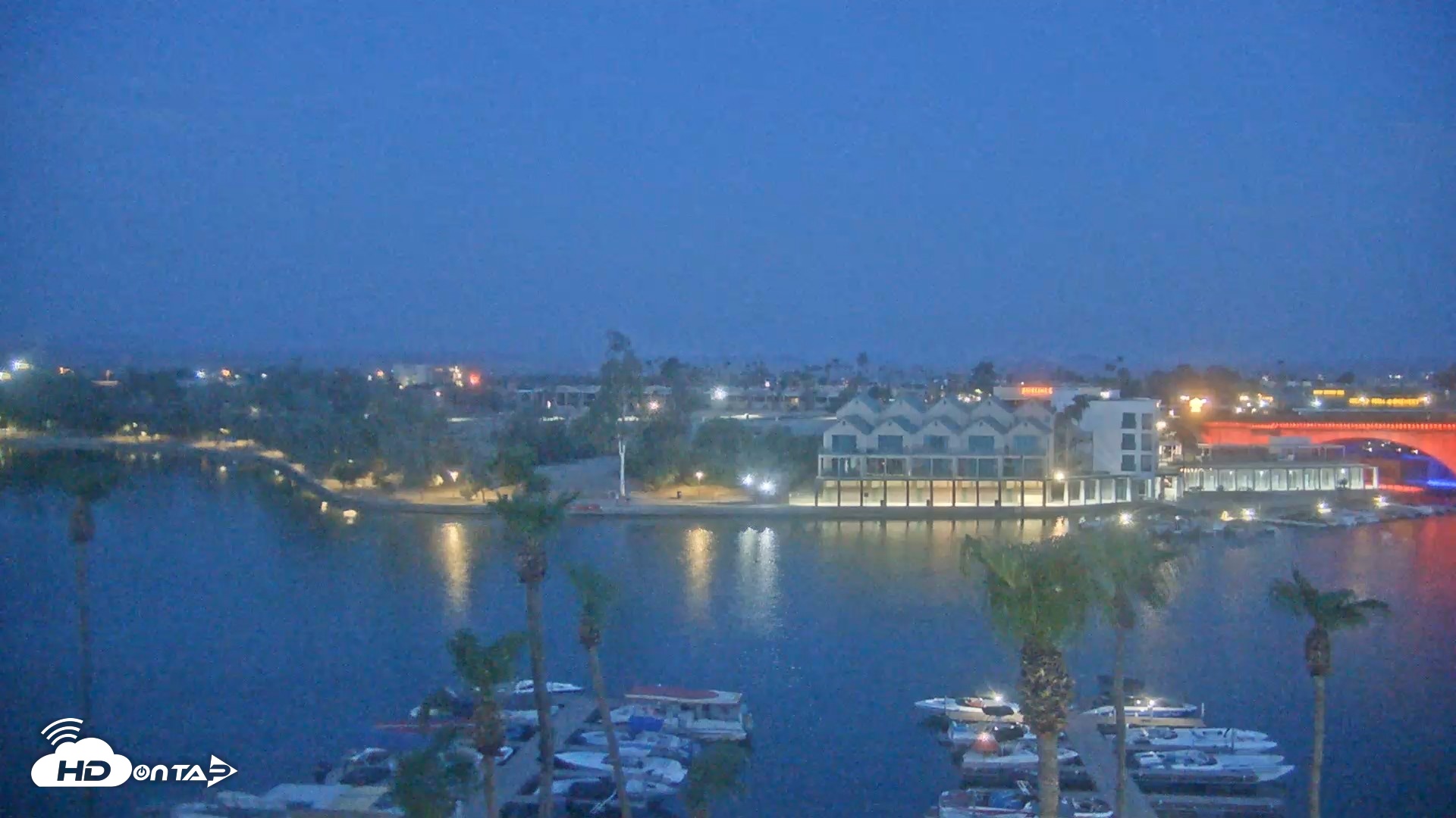 Snapshot of Lake Havasu London Bridge Live Webcam taken Jul 26, 2026, 5:15am MST