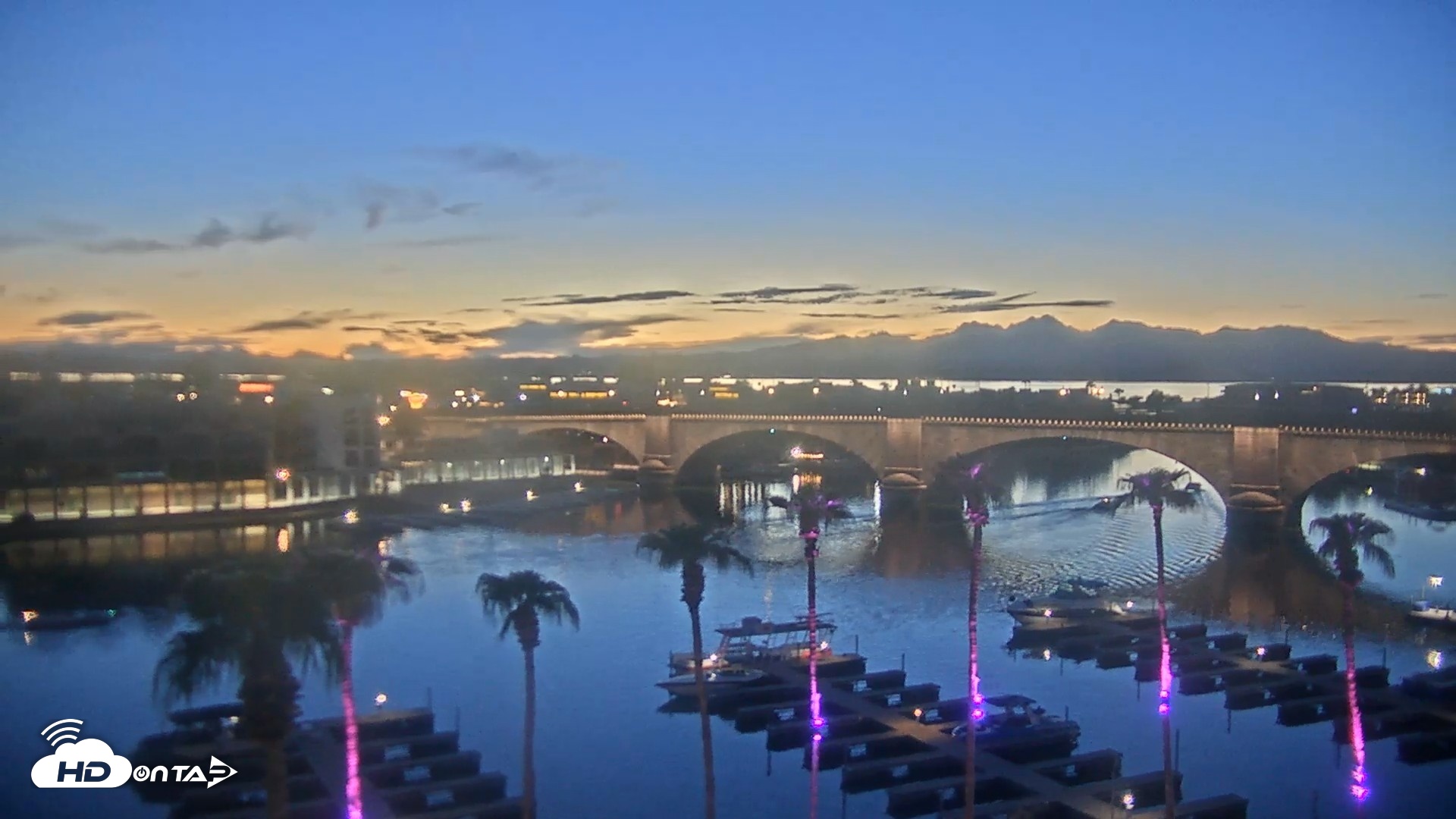 Snapshot of Lake Havasu London Bridge Live Webcam taken Sep 8, 2026, 7:20pm MST