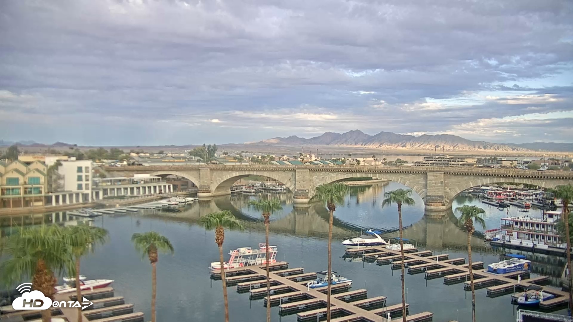 Snapshot of Lake Havasu London Bridge Live Webcam taken Sep 10, 2026, 6:49am MST