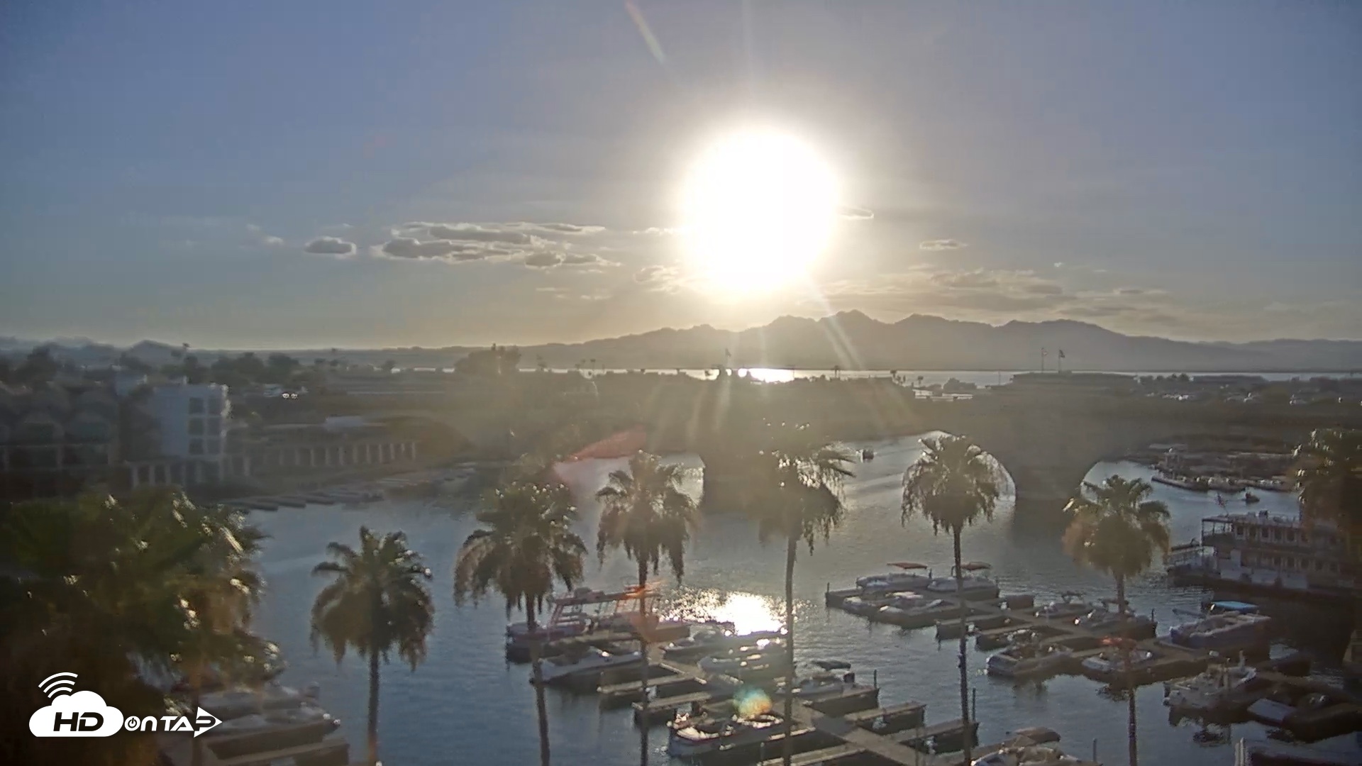 Snapshot of Lake Havasu London Bridge Live Webcam taken Jun 24, 2026, 7:07pm MST