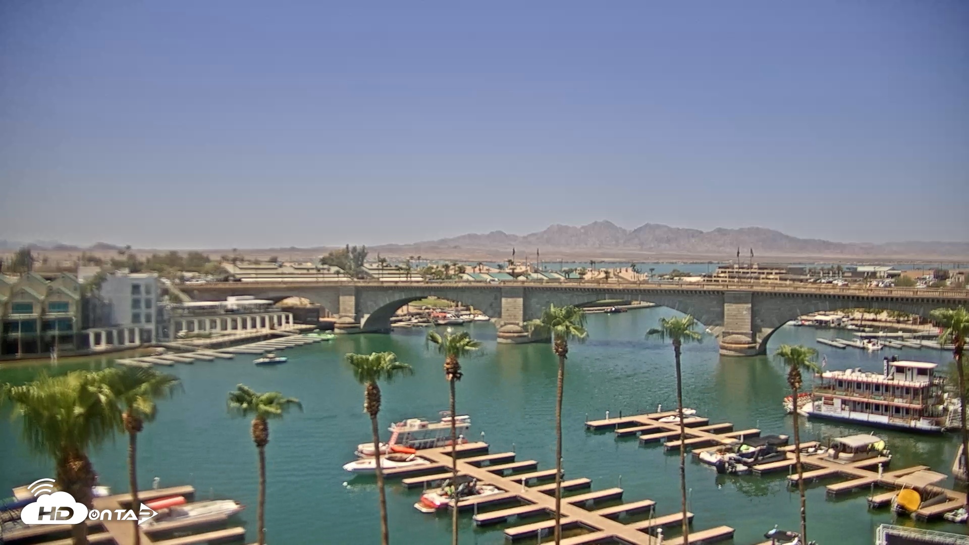 Snapshot of Lake Havasu London Bridge Live Webcam taken Aug 1, 2026, 12:34pm MST