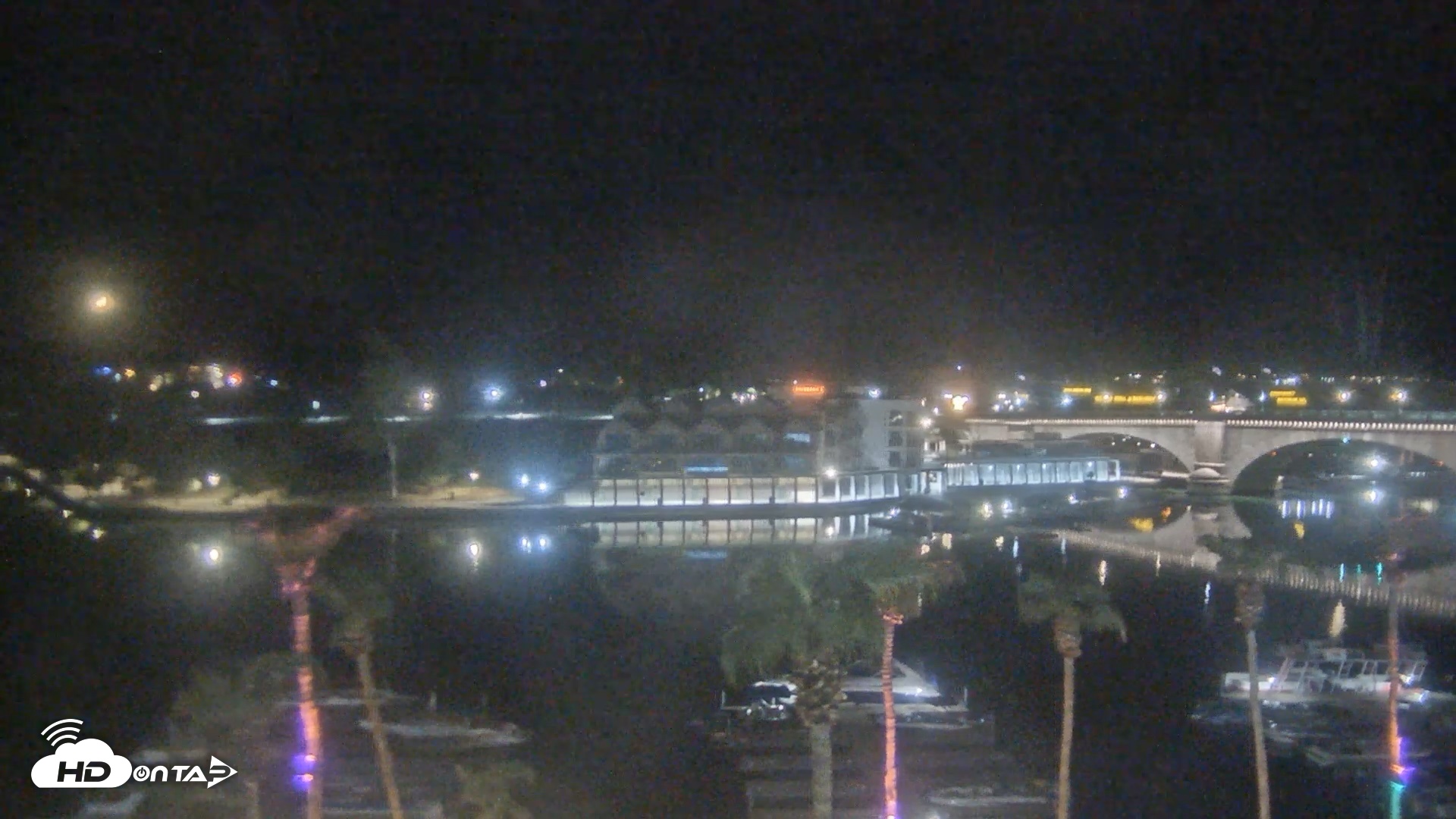 Snapshot of Lake Havasu London Bridge Live Webcam taken Aug 22, 2026, 12:17am MST