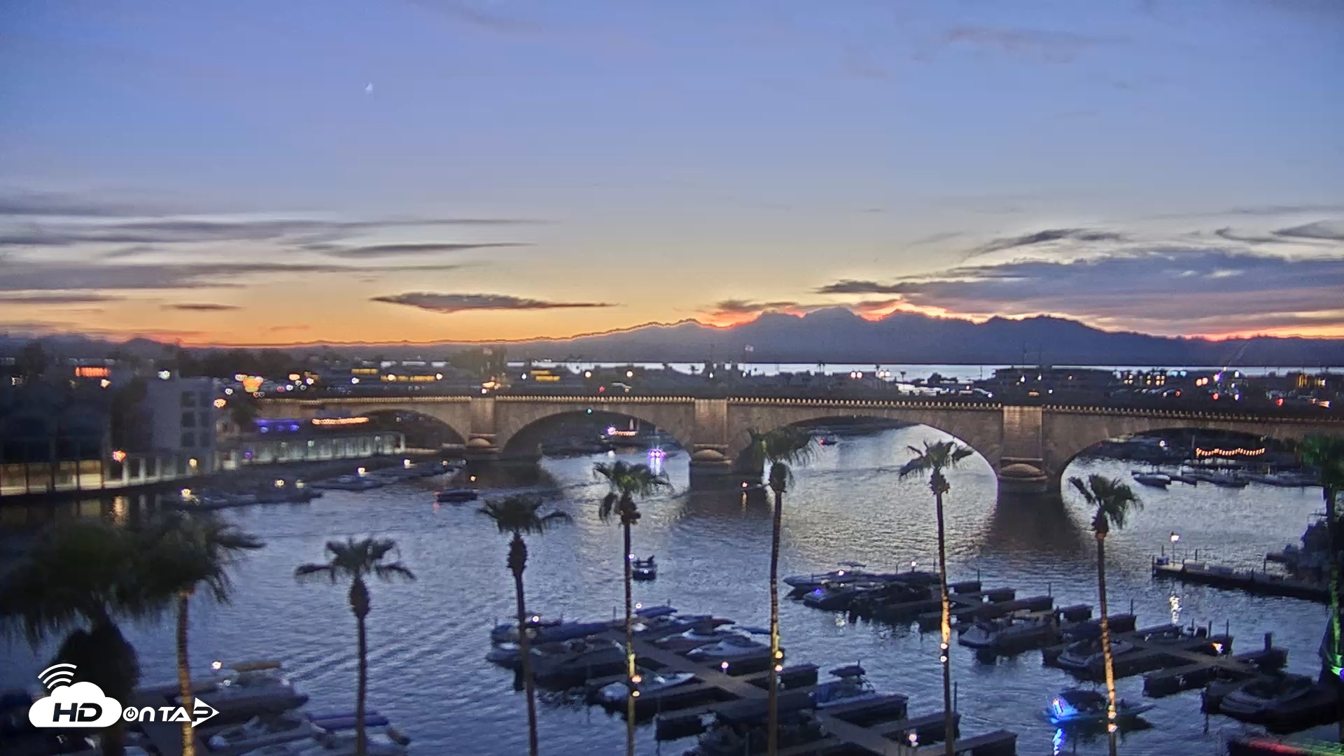 Snapshot of Lake Havasu London Bridge Live Webcam taken Jul 26, 2025, 8:05pm MST