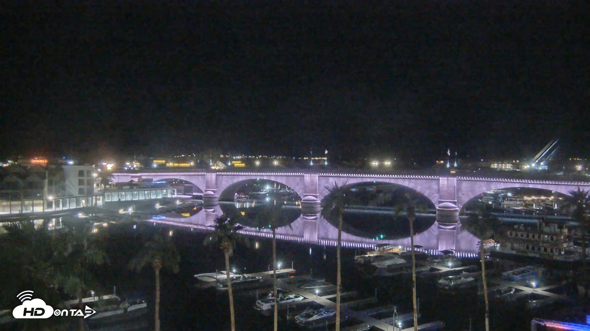 Snapshot of Lake Havasu London Bridge Live Webcam taken Oct 13, 2025, 4:49am MST