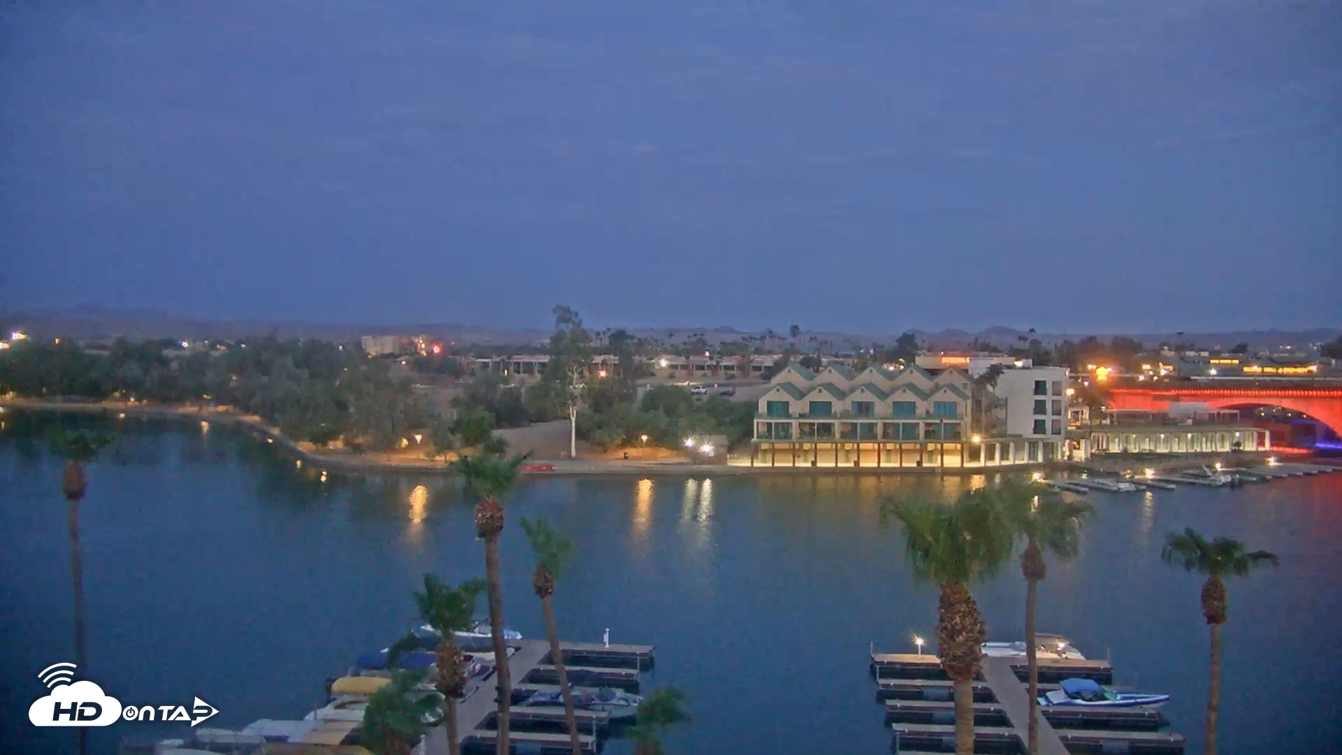 Snapshot of Lake Havasu London Bridge Live Webcam taken Jul 22, 2026, 5:19am MST