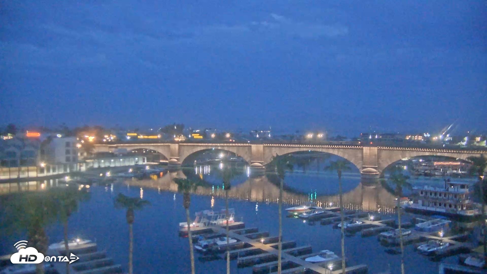 Snapshot of Lake Havasu London Bridge Live Webcam taken Aug 10, 2026, 5:29am MST