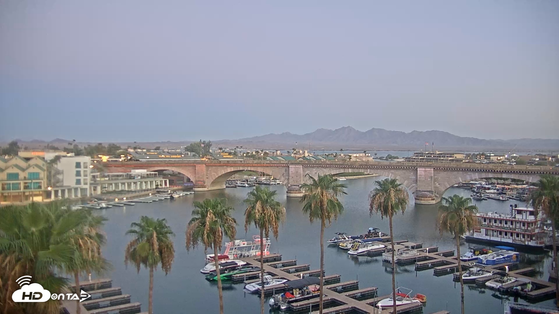Snapshot of Lake Havasu London Bridge Live Webcam taken Jul 2, 2026, 5:17am MST