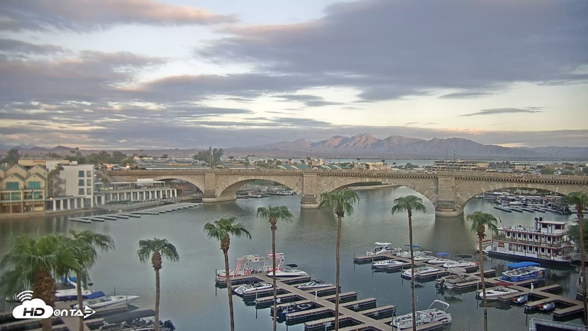 Snapshot of Lake Havasu London Bridge Live Webcam taken Sep 17, 2026, 6:41am MST