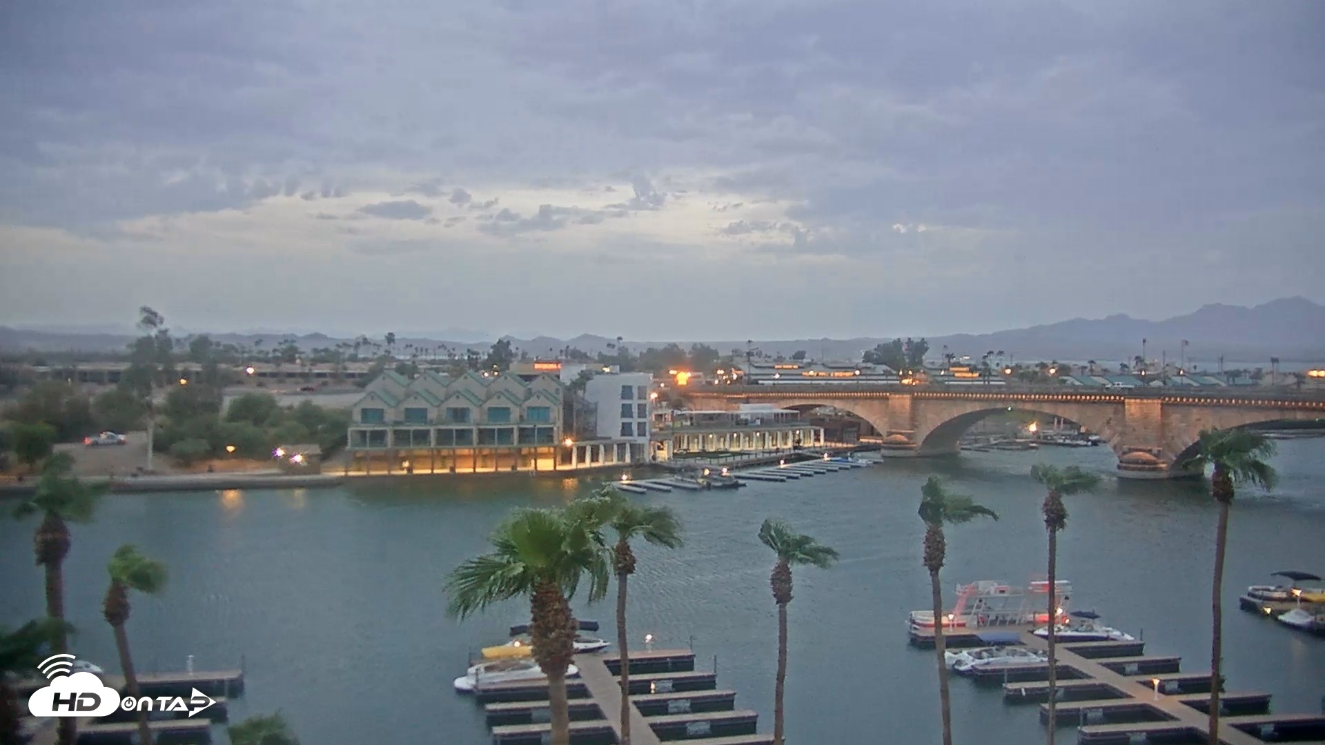 Snapshot of Lake Havasu London Bridge Live Webcam taken Aug 11, 2026, 5:56am MST