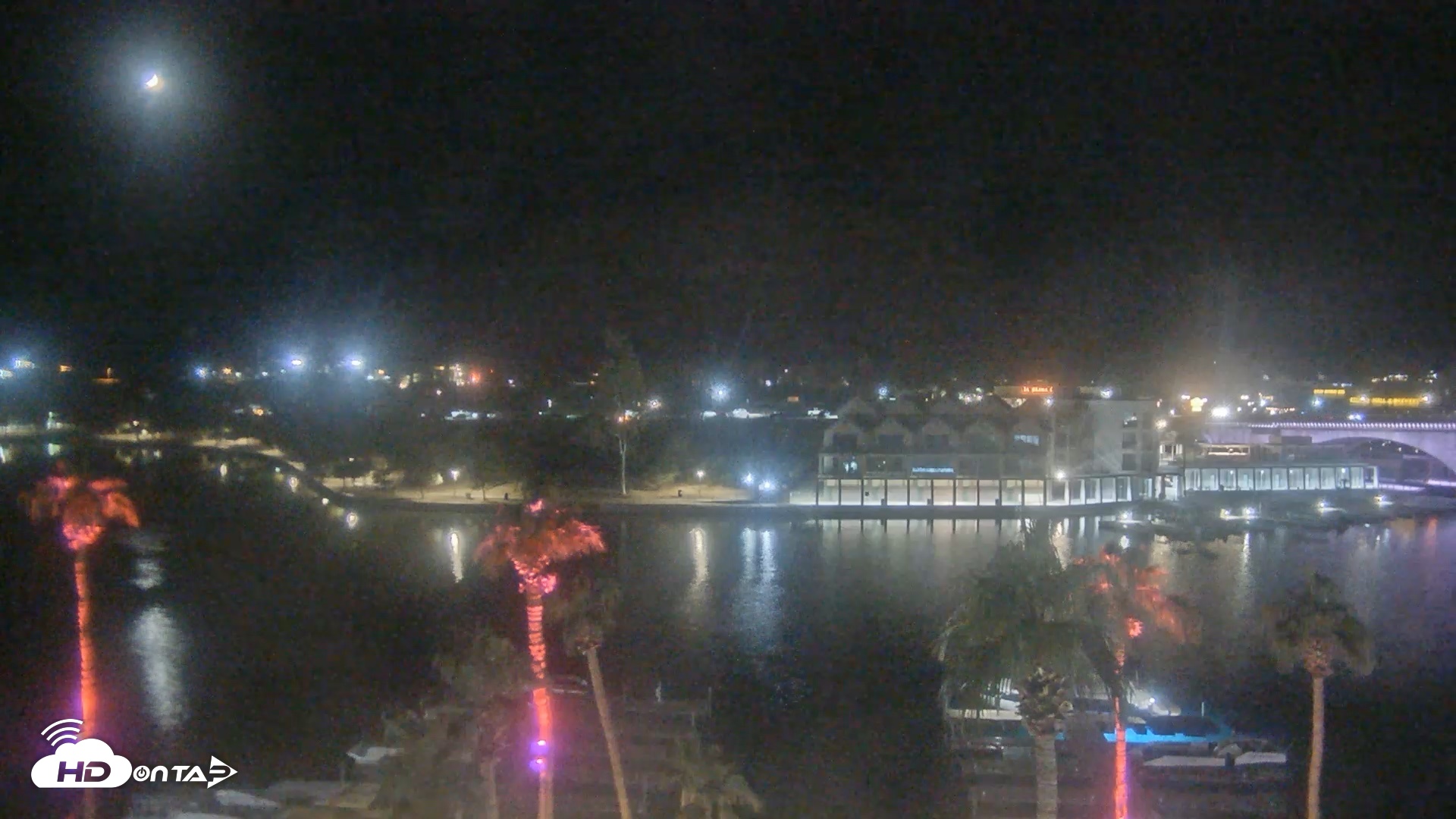Snapshot of Lake Havasu London Bridge Live Webcam taken Oct 16, 2026, 8:45pm MST
