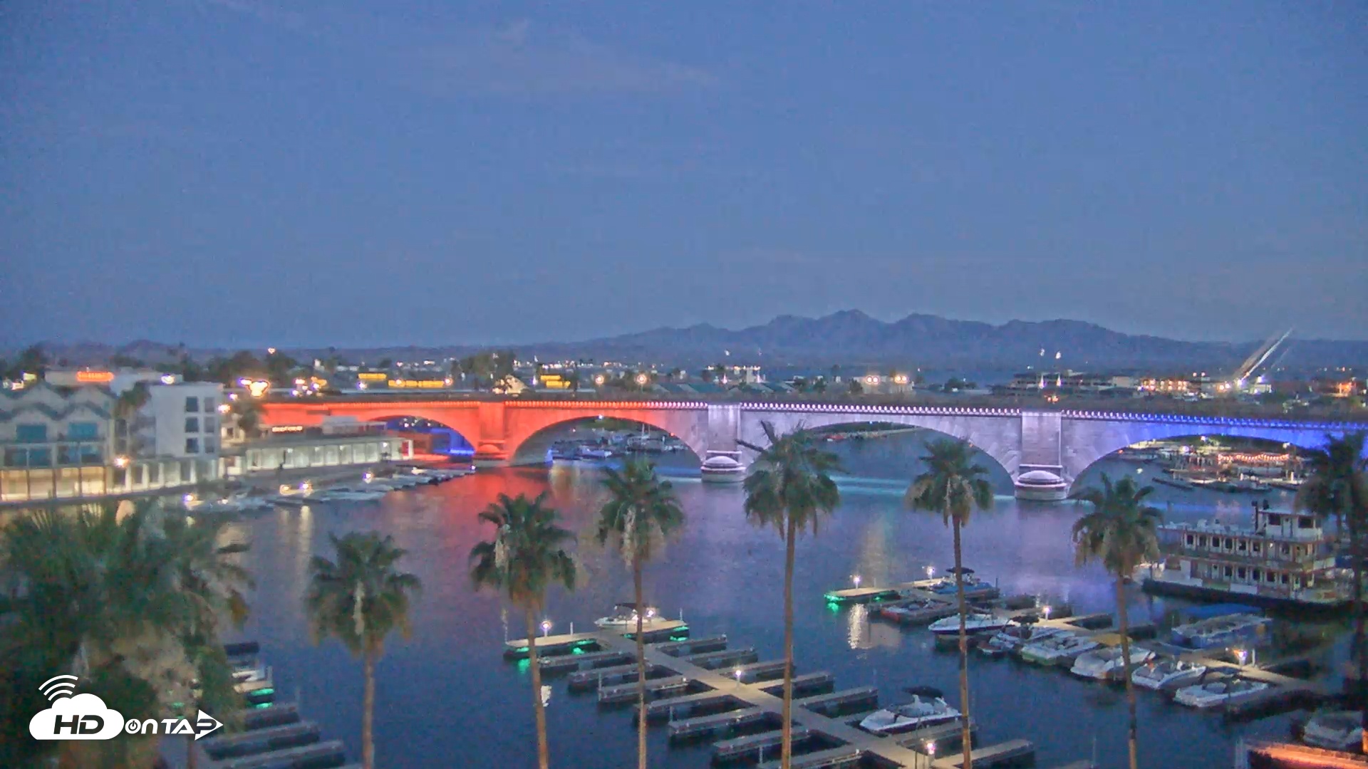 Snapshot of Lake Havasu London Bridge Live Webcam taken Jun 13, 2025, 4:52am MST
