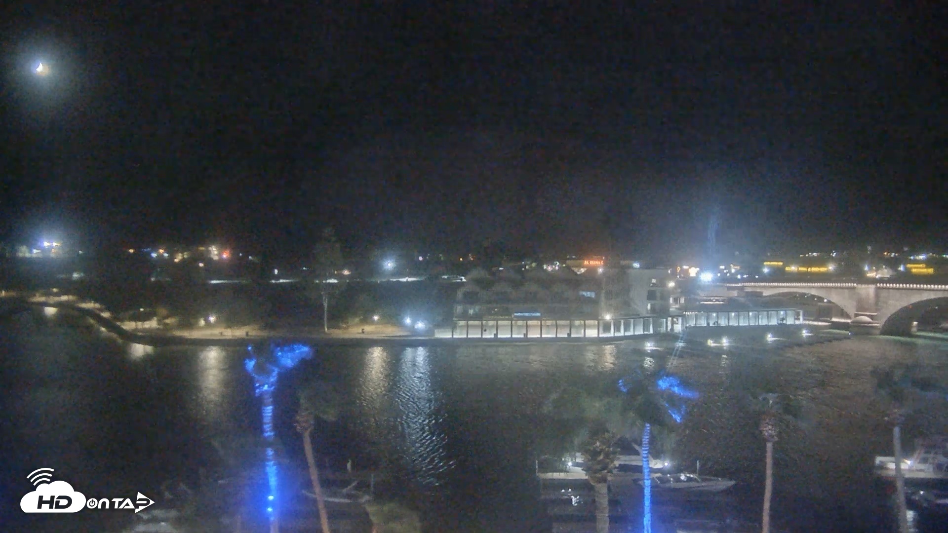 Snapshot of Lake Havasu London Bridge Live Webcam taken Sep 16, 2026, 8:30pm MST