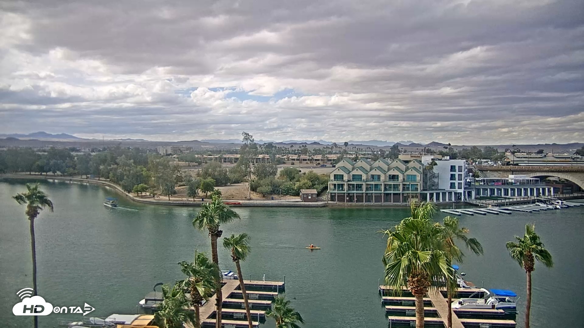 Snapshot of Lake Havasu London Bridge Live Webcam taken Oct 21, 2026, 12:12pm MST
