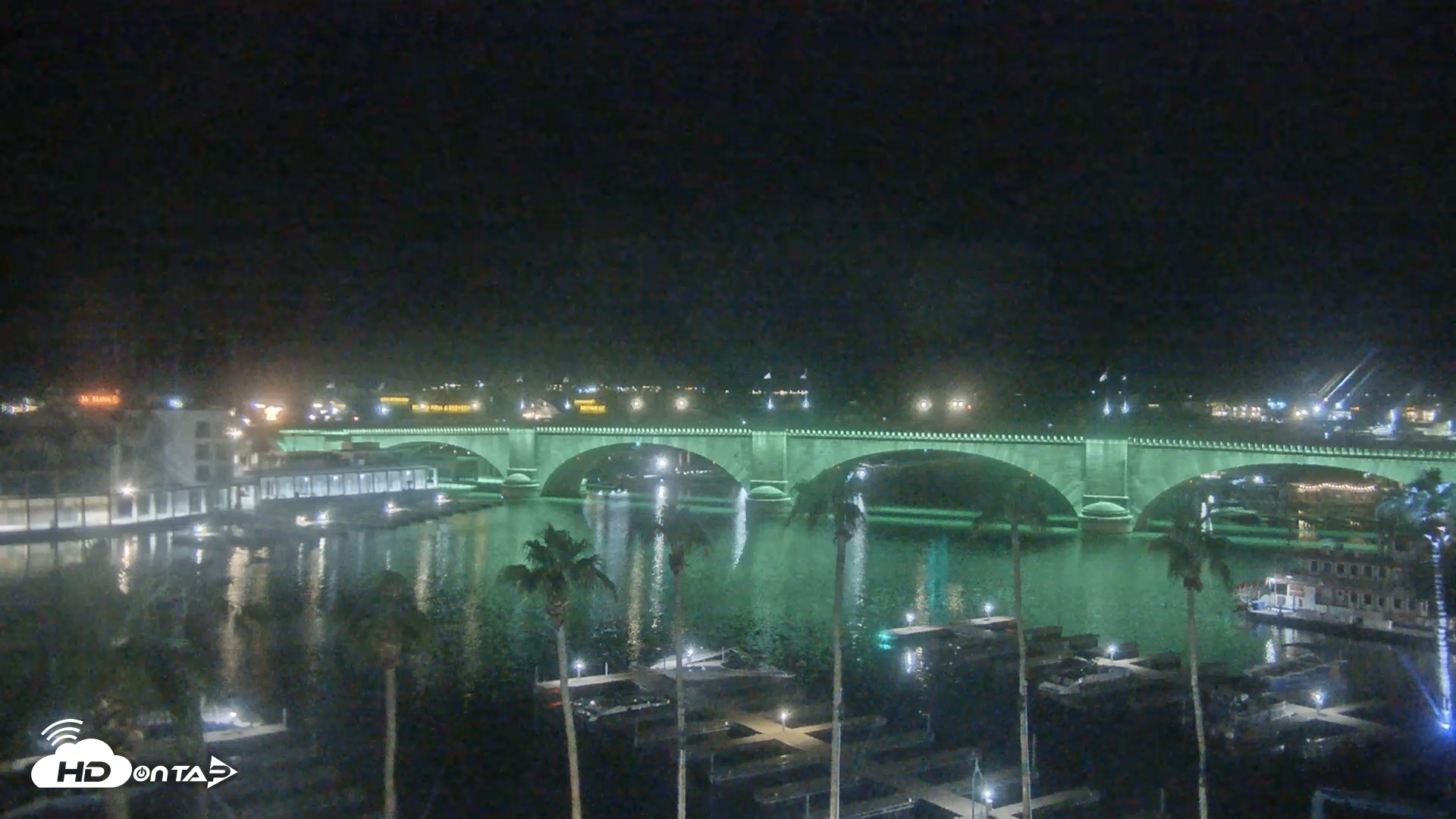 Snapshot of Lake Havasu London Bridge Live Webcam taken Oct 13, 2026, 10:35pm MST