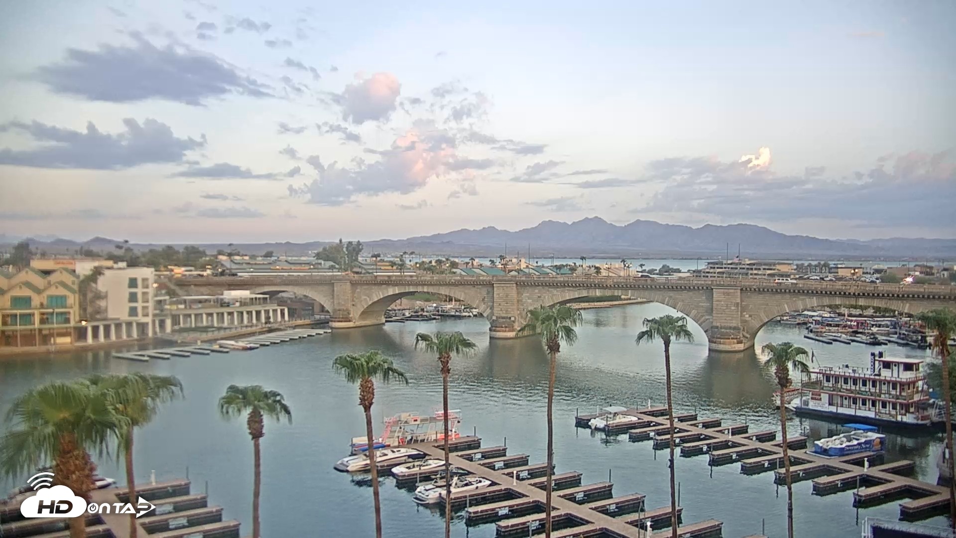 Snapshot of Lake Havasu London Bridge Live Webcam taken Aug 31, 2026, 6:21am MST