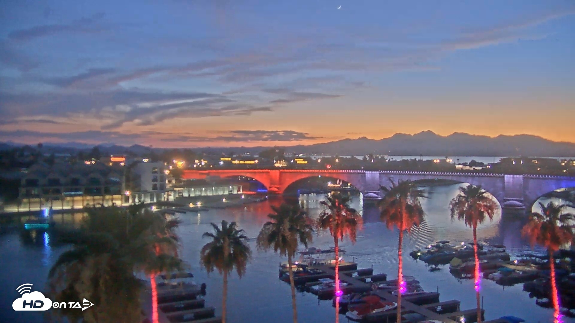 Snapshot of Lake Havasu London Bridge Live Webcam taken Jun 16, 2026, 8:23pm MST