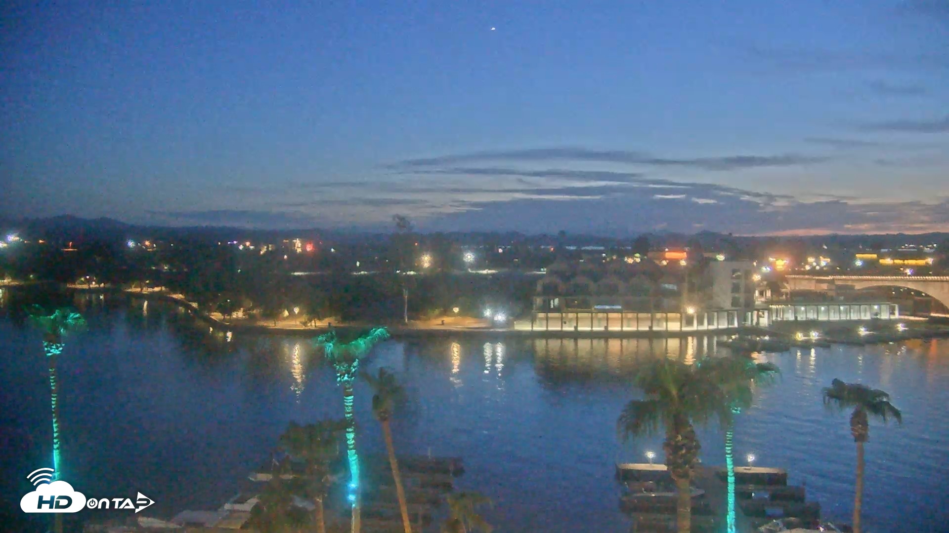 Snapshot of Lake Havasu London Bridge Live Webcam taken Aug 20, 2026, 7:53pm MST