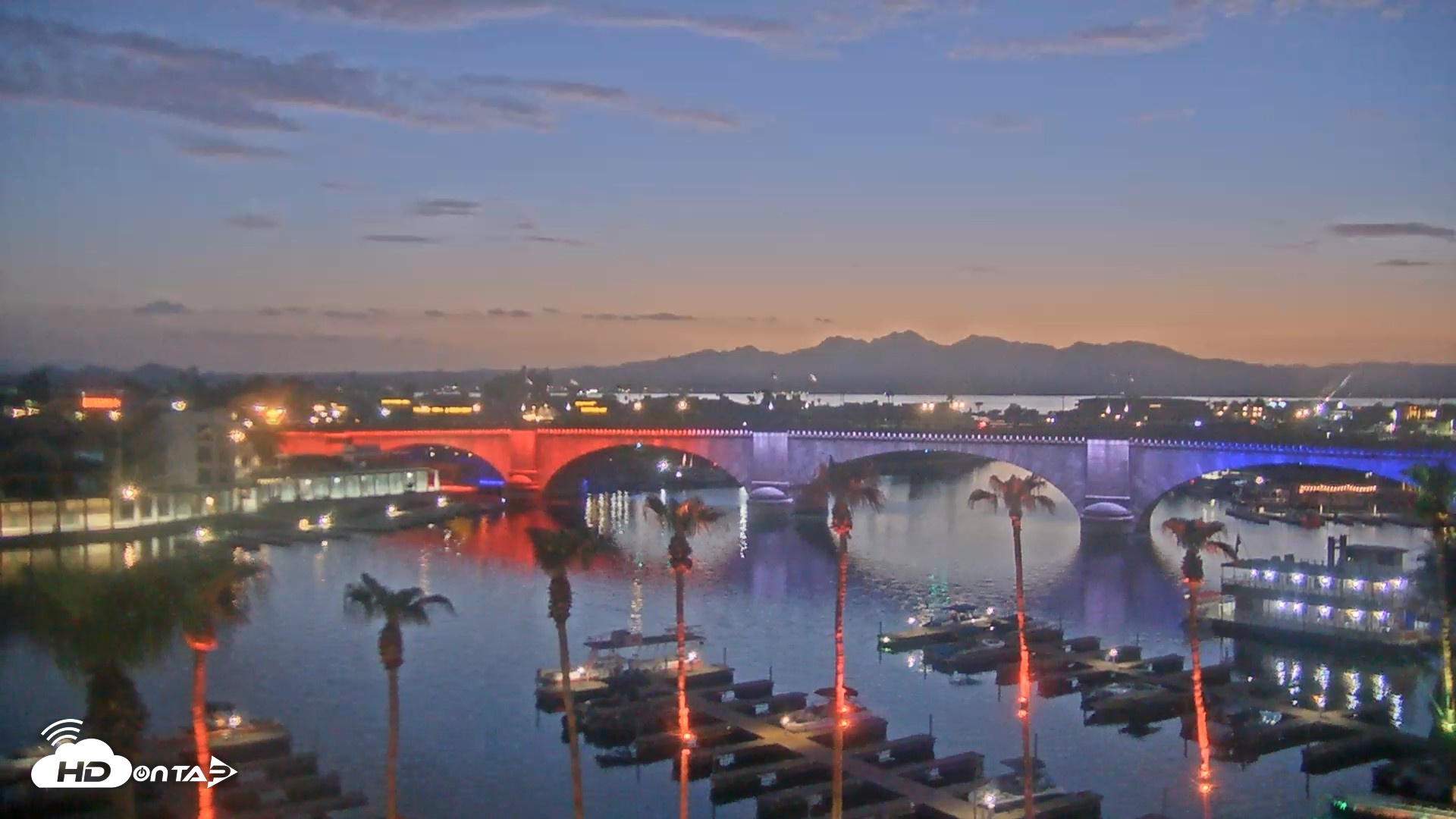 Snapshot of Lake Havasu London Bridge Live Webcam taken Jul 28, 2026, 8:15pm MST