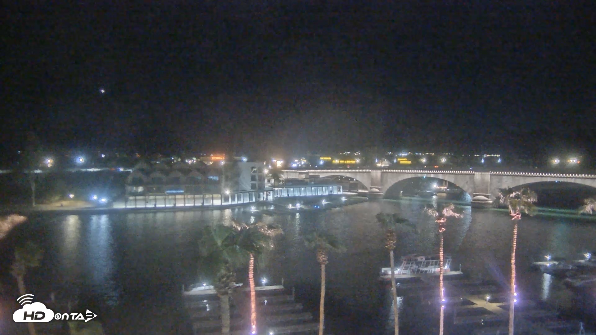 Snapshot of Lake Havasu London Bridge Live Webcam taken Aug 31, 2026, 8:12pm MST