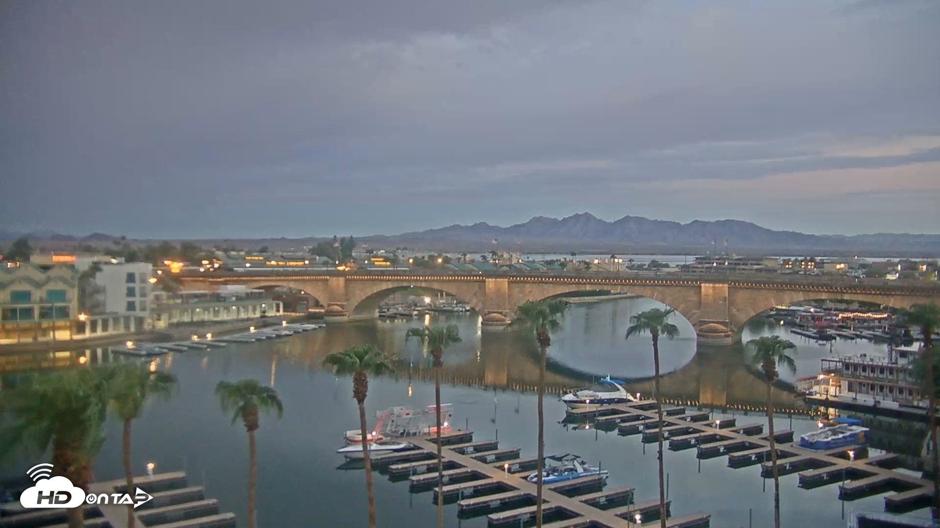 Snapshot of Lake Havasu London Bridge Live Webcam taken Sep 9, 2026, 6:05am MST