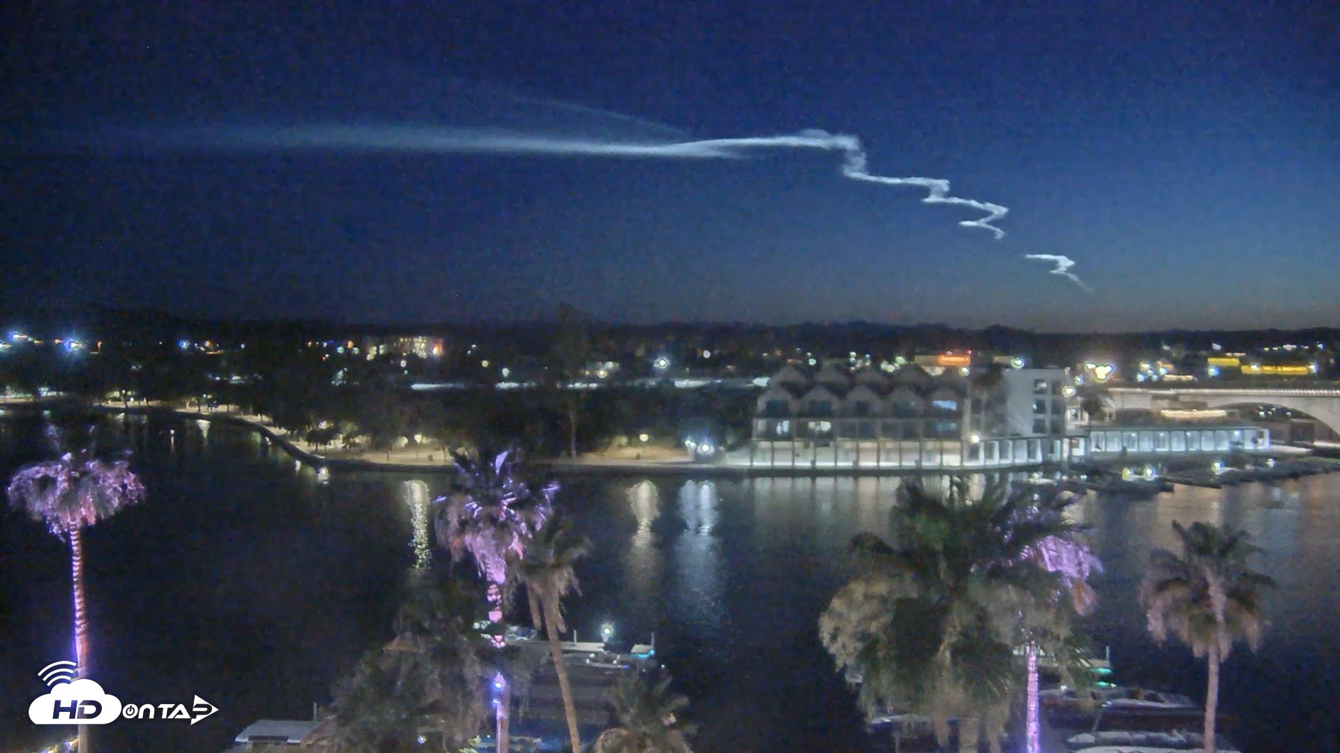 Snapshot of Lake Havasu London Bridge Live Webcam taken Jun 16, 2025, 8:45pm MST