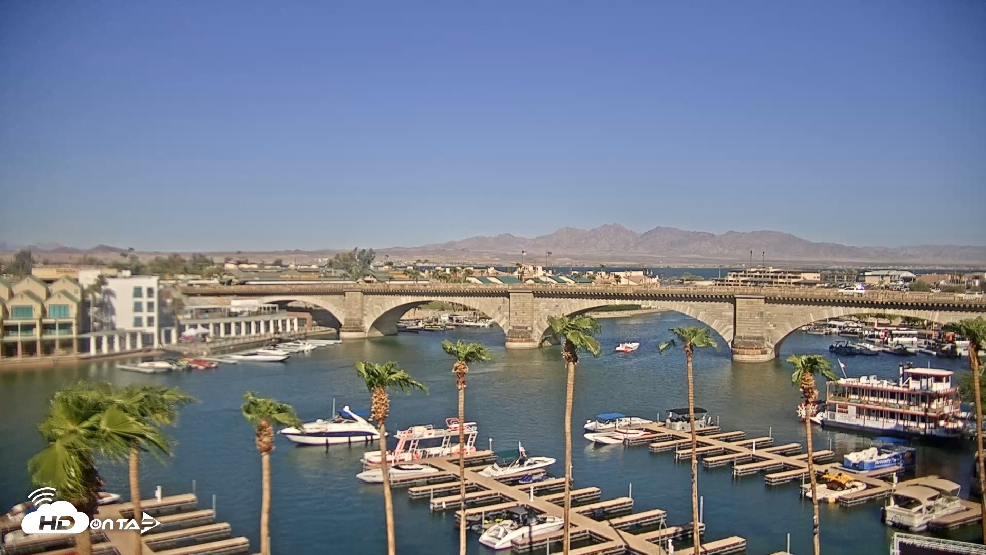 Snapshot of Lake Havasu London Bridge Live Webcam taken Sep 4, 2026, 9:05am MST