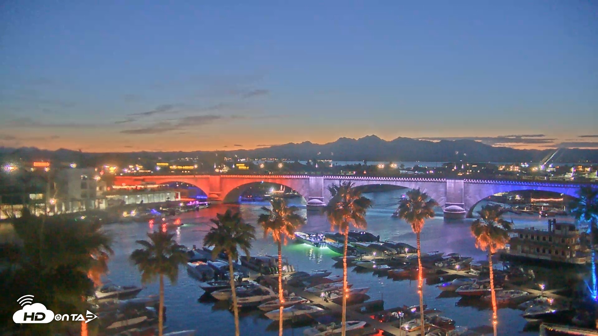 Snapshot of Lake Havasu London Bridge Live Webcam taken Apr 24, 2026, 7:51pm MST
