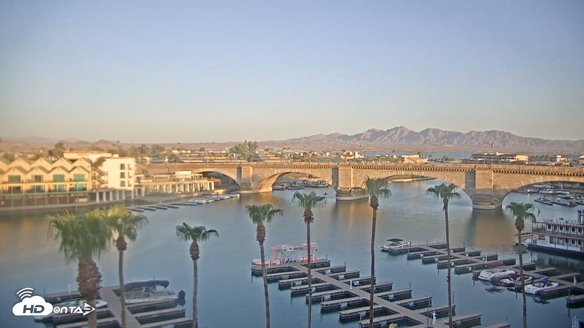 Snapshot of Lake Havasu London Bridge Live Webcam taken Jul 24, 2026, 6:10am MST