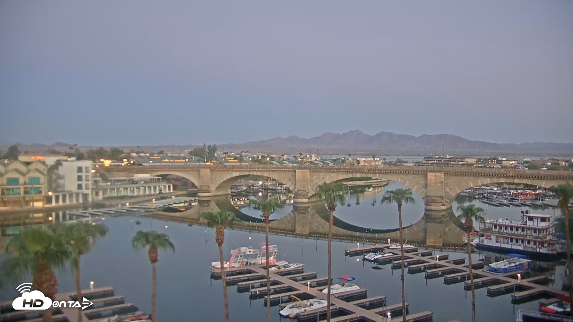 Snapshot of Lake Havasu London Bridge Live Webcam taken Aug 25, 2026, 5:53am MST