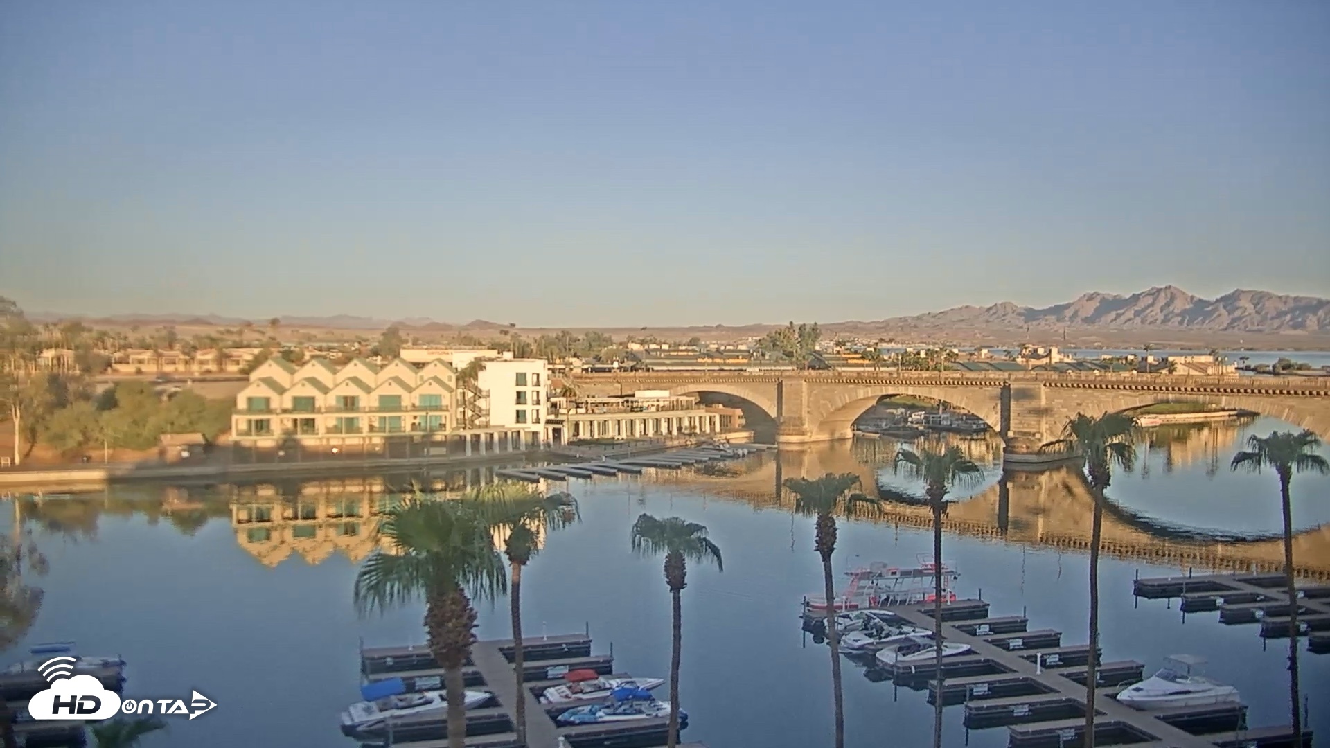 Snapshot of Lake Havasu London Bridge Live Webcam taken Aug 17, 2026, 6:30am MST