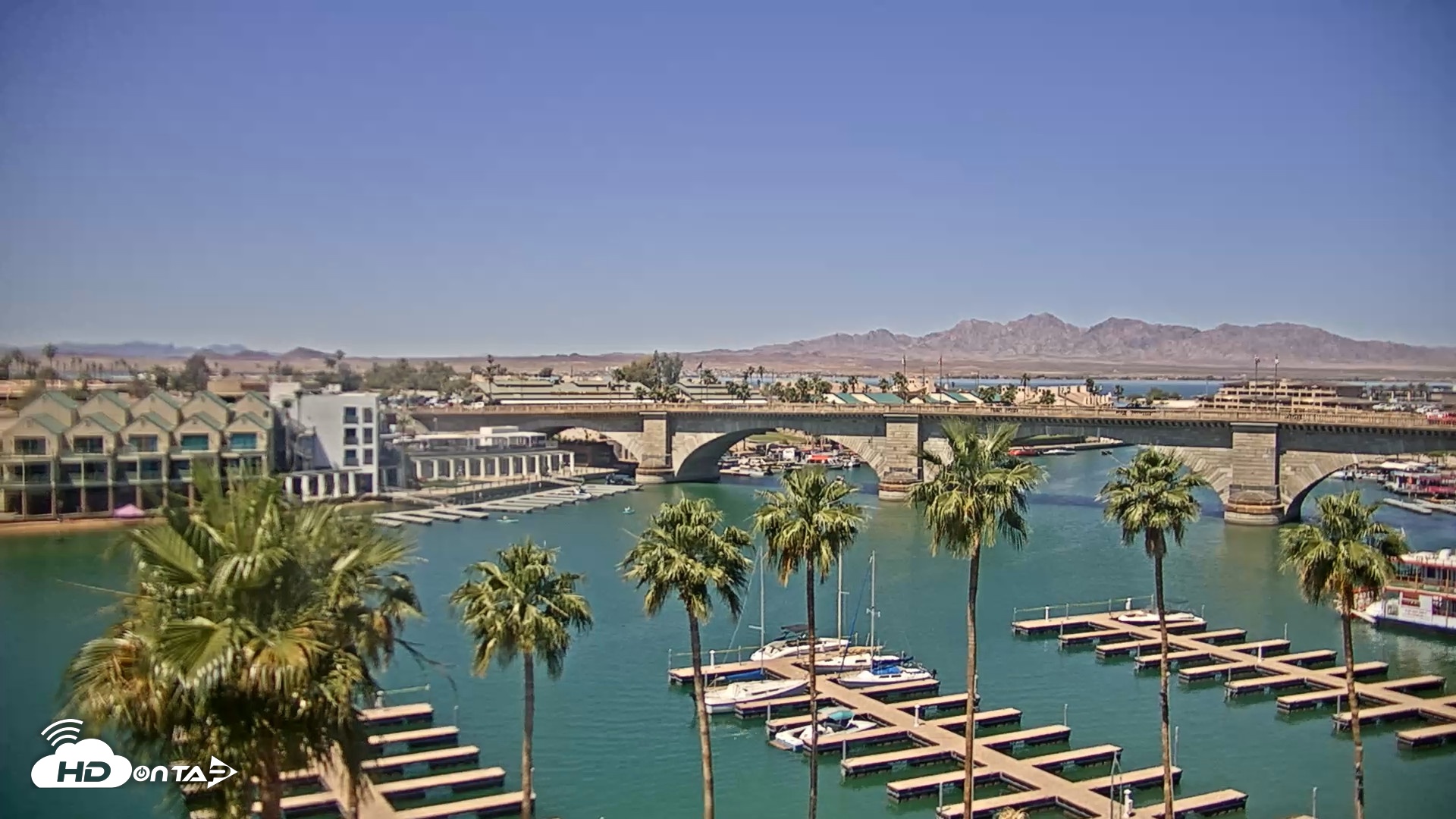 Snapshot of Lake Havasu London Bridge Live Webcam taken Apr 15, 2026, 11:43am MST