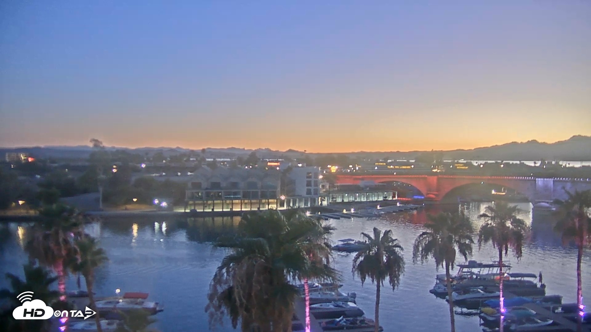 Snapshot of Lake Havasu London Bridge Live Webcam taken Jun 22, 2026, 8:18pm MST
