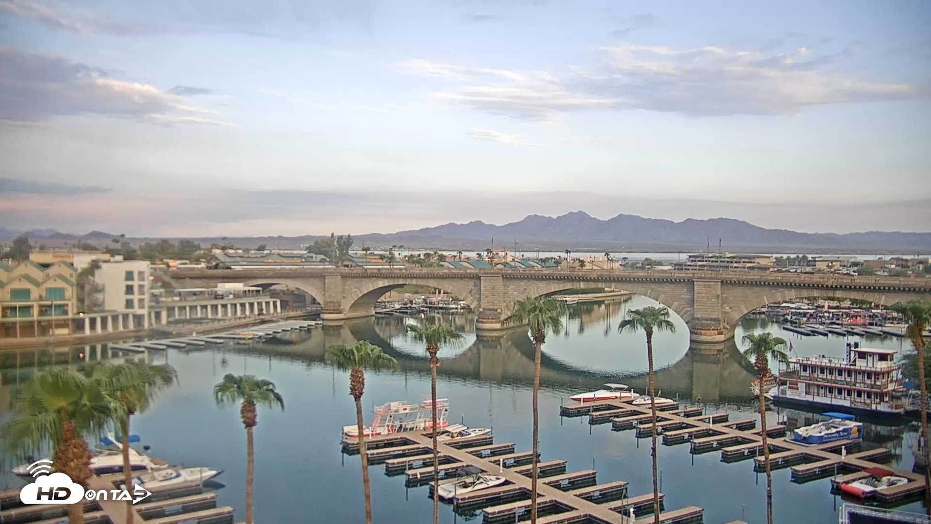 Snapshot of Lake Havasu London Bridge Live Webcam taken Aug 24, 2026, 6:29am MST